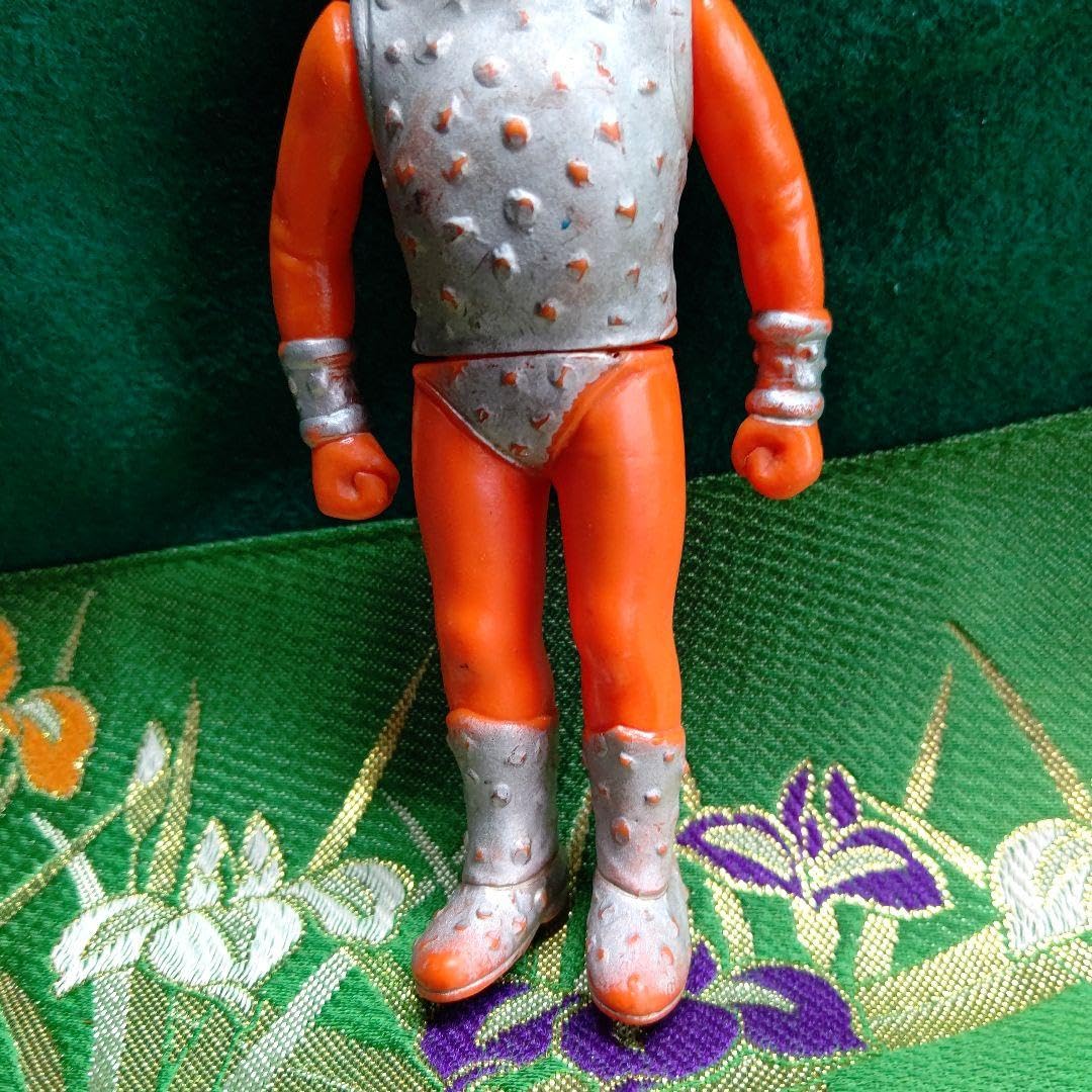 タカトク☆アイアンキング☆デビルタイガー☆1970年代の希少ソフビフィギュア☆ Amazon.co.jp: レア アイアンキング デビルタイガーソフビ人形 : おもちゃ