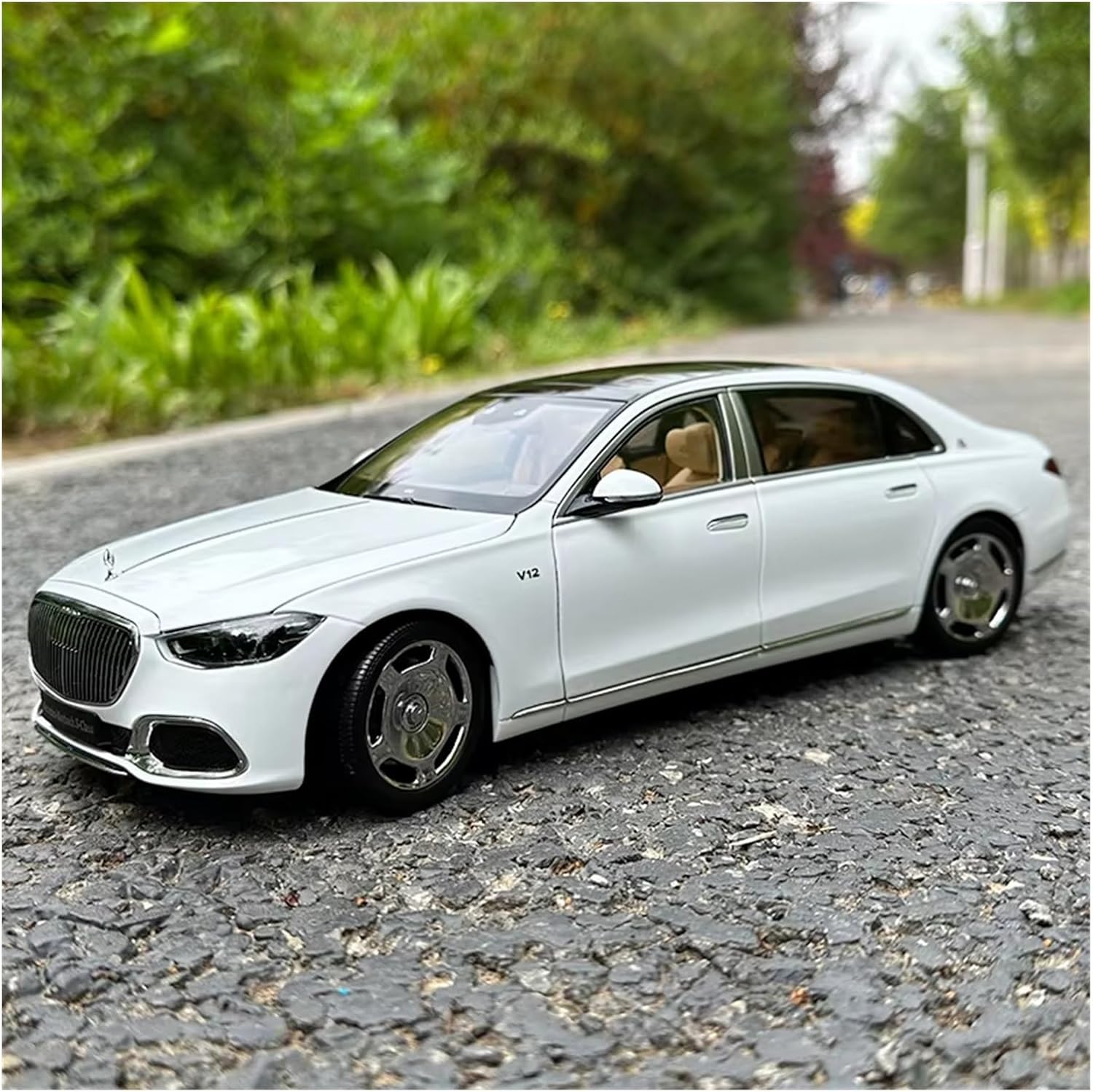 1:18 for S-Class S680 2021 Car Model Company Gift Display(No Box)