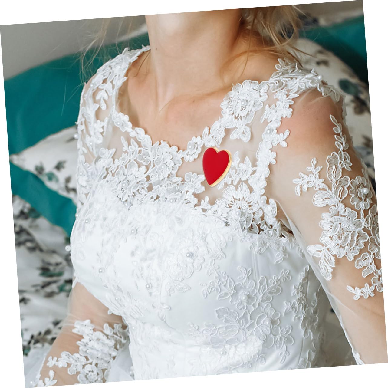 12pcs Brooch Pins Set Romantic Shape Decorative Brooches Wedding Ceremony Zinc Alloy Heart Breastpins for Clothing and Accessories