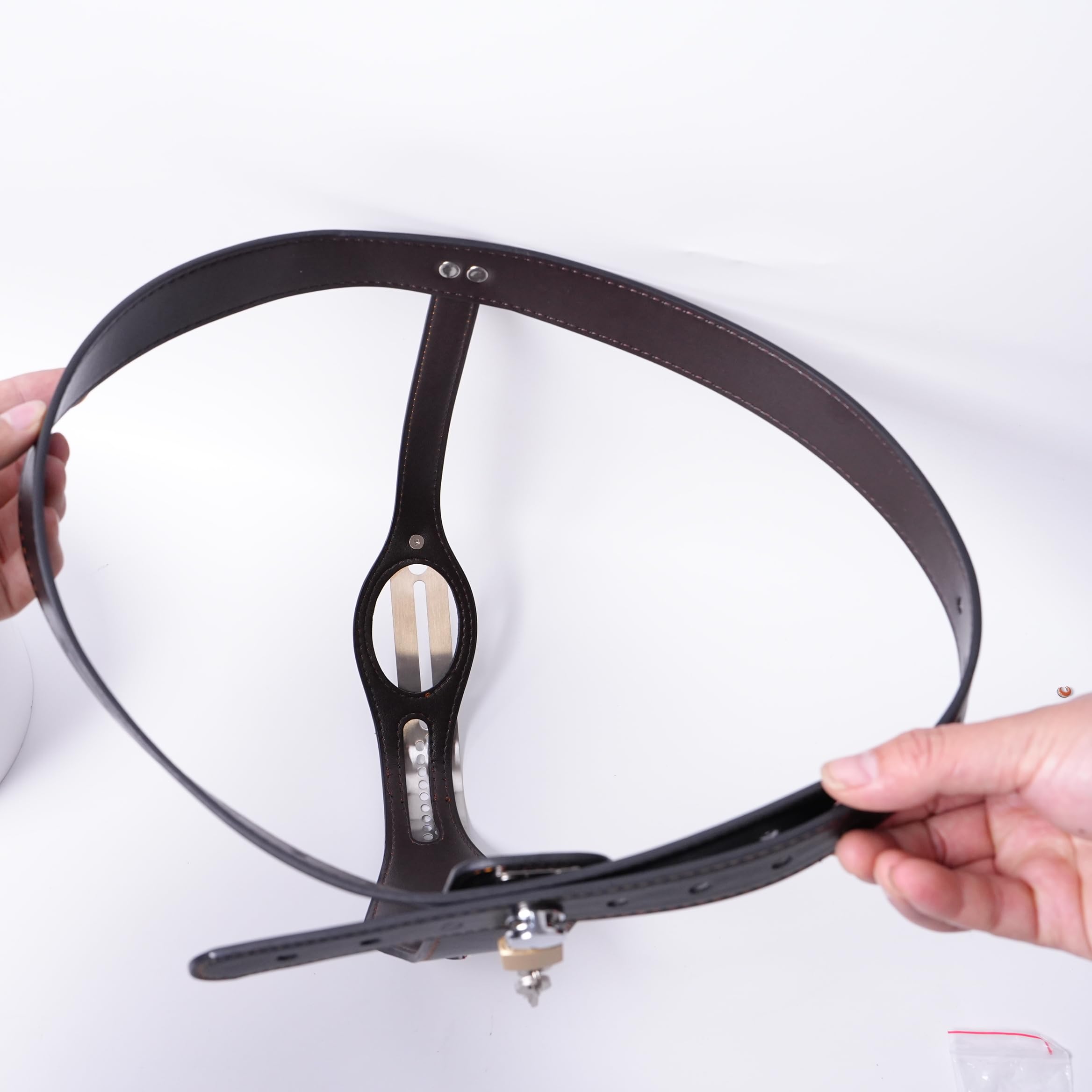 Noir Ceinture de chasteté pour femmes en PU-cuir avec Plug anal C