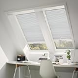 Light Blocking Skylight Blind for Ceiling, Skylight Shades Window Cordless Cellular Shades Thermal Insulation Honeycomb Blinds for Roof Inclined Plane Room Windows-Blackout, White