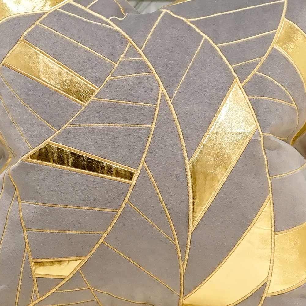 Avigers 20 x 20 Inches Grey Gold Striped Cushion Case Luxury European Throw Pillow Cover Decorative Pillow for Couch Living Room Bedroom Car