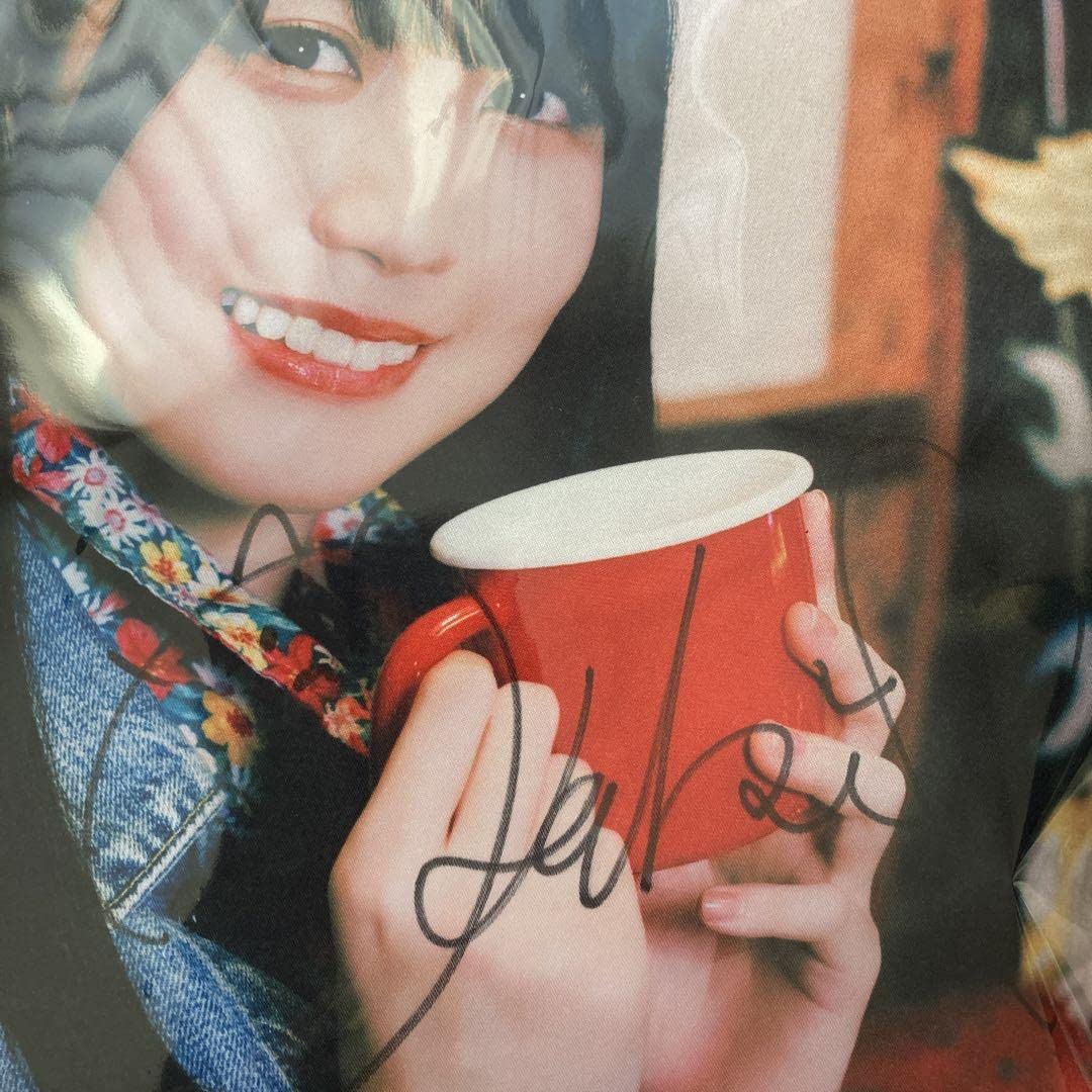 Amazon.co.jp: 値段乃木フェス賀喜遥香直筆サイン入りクッション、写真