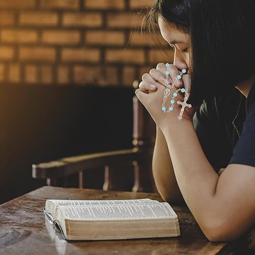Miniatura 6 de Rosario católico con centro de mesa de tono plateado y crucifijo con cuentas de vidrio azul claro, collar de cuentas de oración que brilla en la