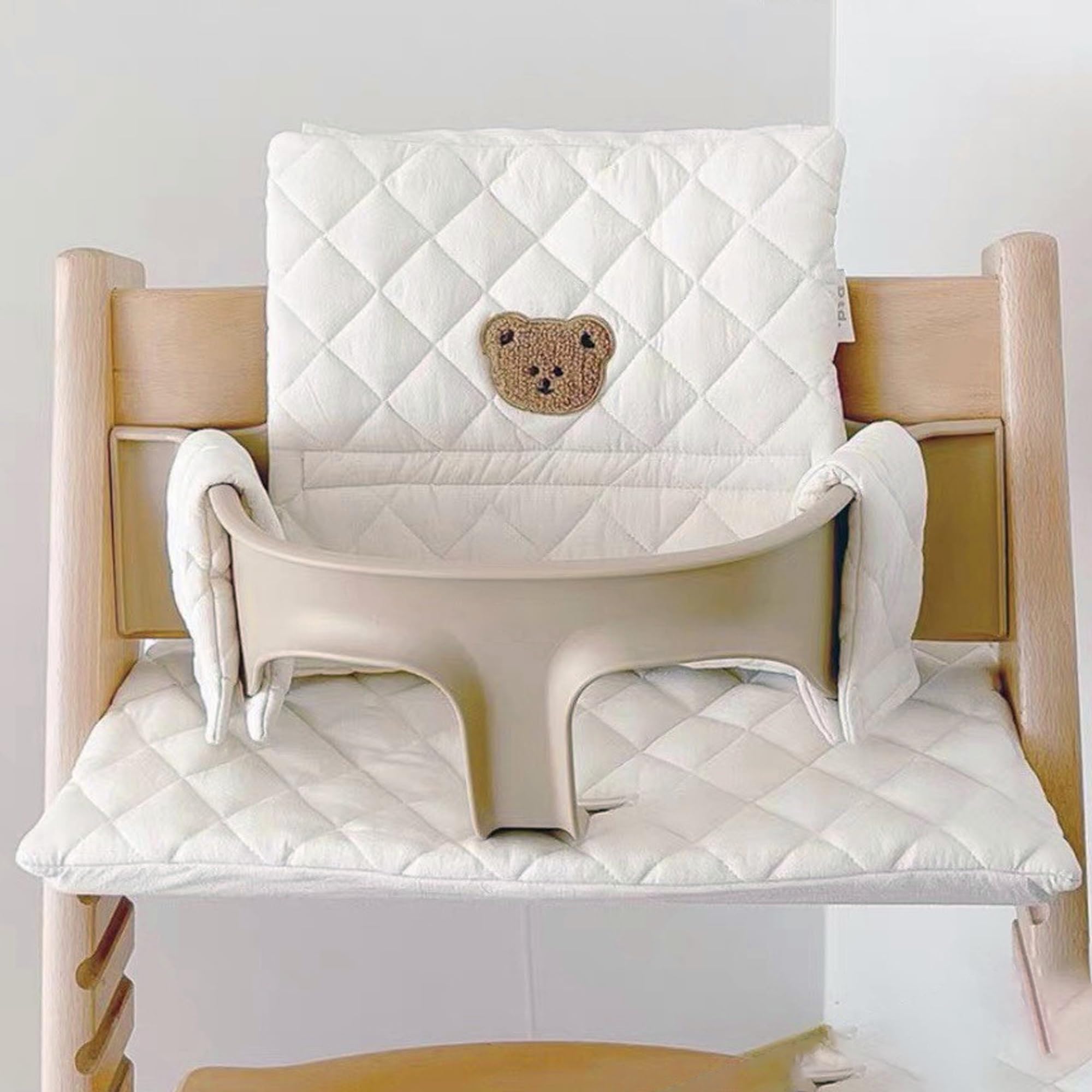 MINGZE High Chair Cushion, Stokke Tripp Trapp Soft and Comfortable Baby Seat Cover, Cotton Padding High Chair with Insert Cotton Fabric Cover Filled, Easy to Fit, with Cute Graphics