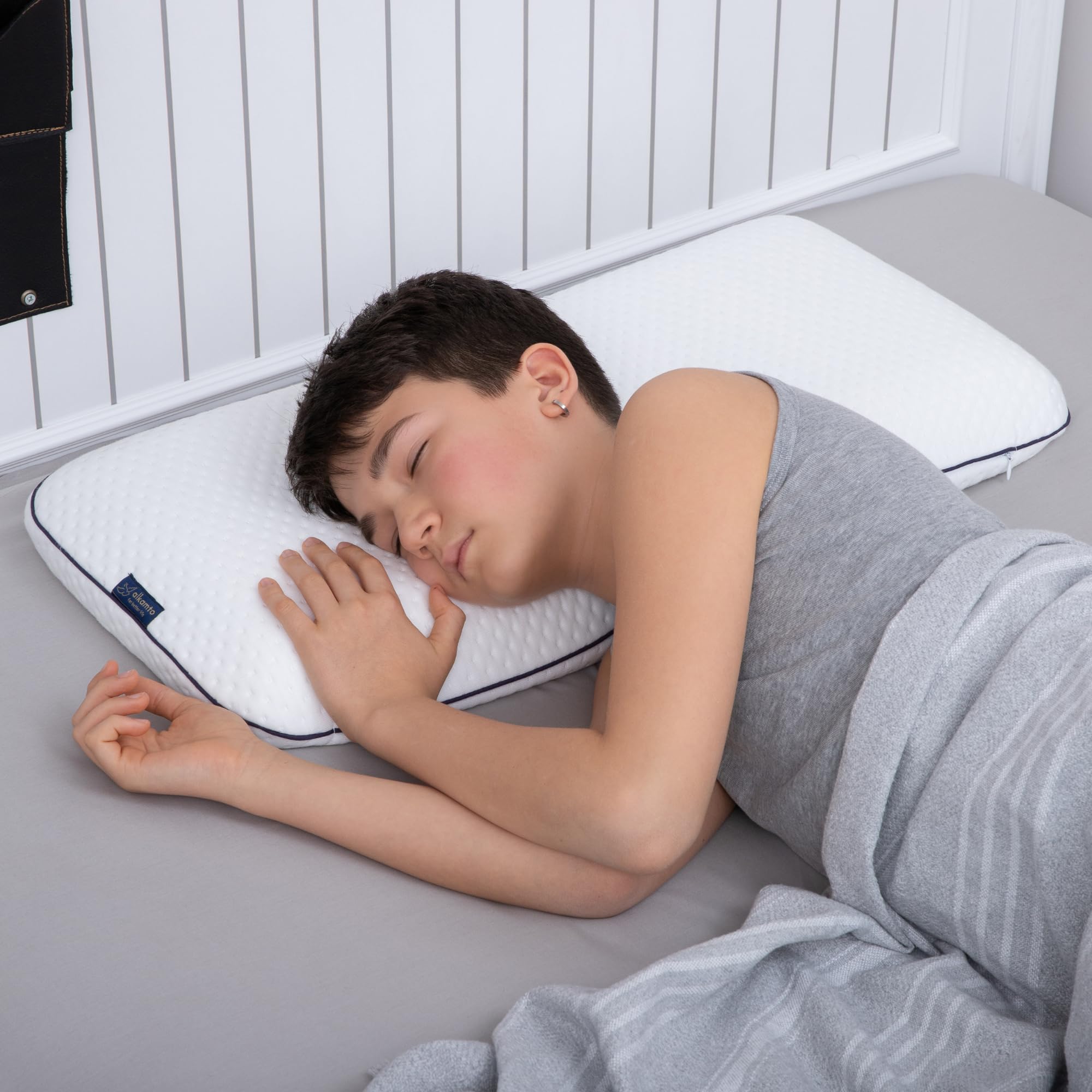 alkamto Oreiller orthopédique pour Enfants | 66 x 33 cm | Certifié Oeko-Tex | pour Les Enfants de 3 à 8 Ans (60 x 33 x 6 cm)