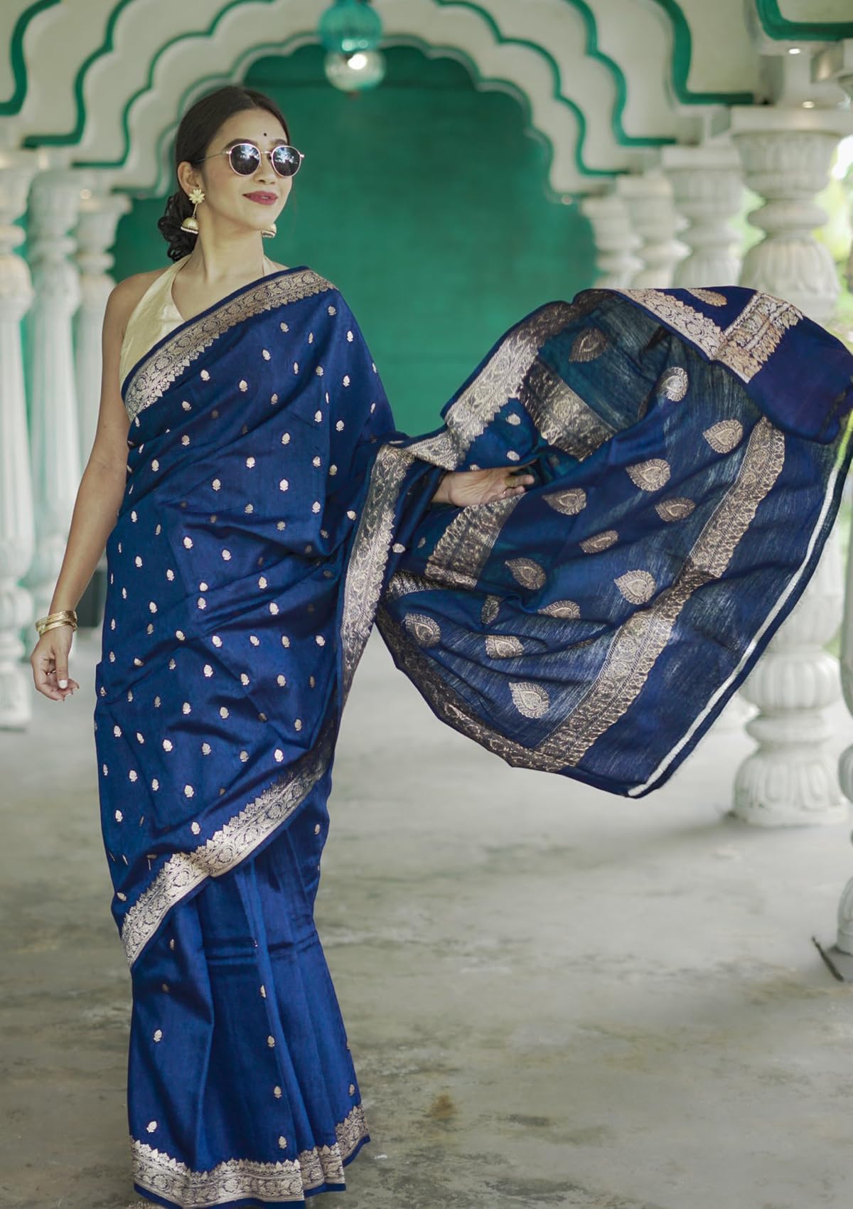 Sugathari Sari da donna in seta jacquard dell'India merid