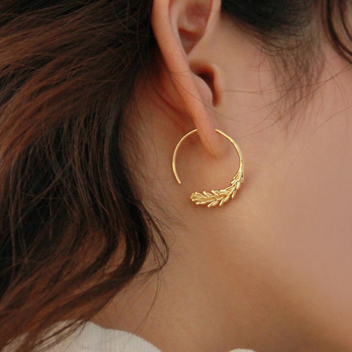 Bohemia Leaf Hoop Earrings Large Hoop Dangle Earrings Olive Leaf Huggies Earrings Gold Leaf Round Earrings Thin Hoop Earrings Jewelry for Women - Image 2