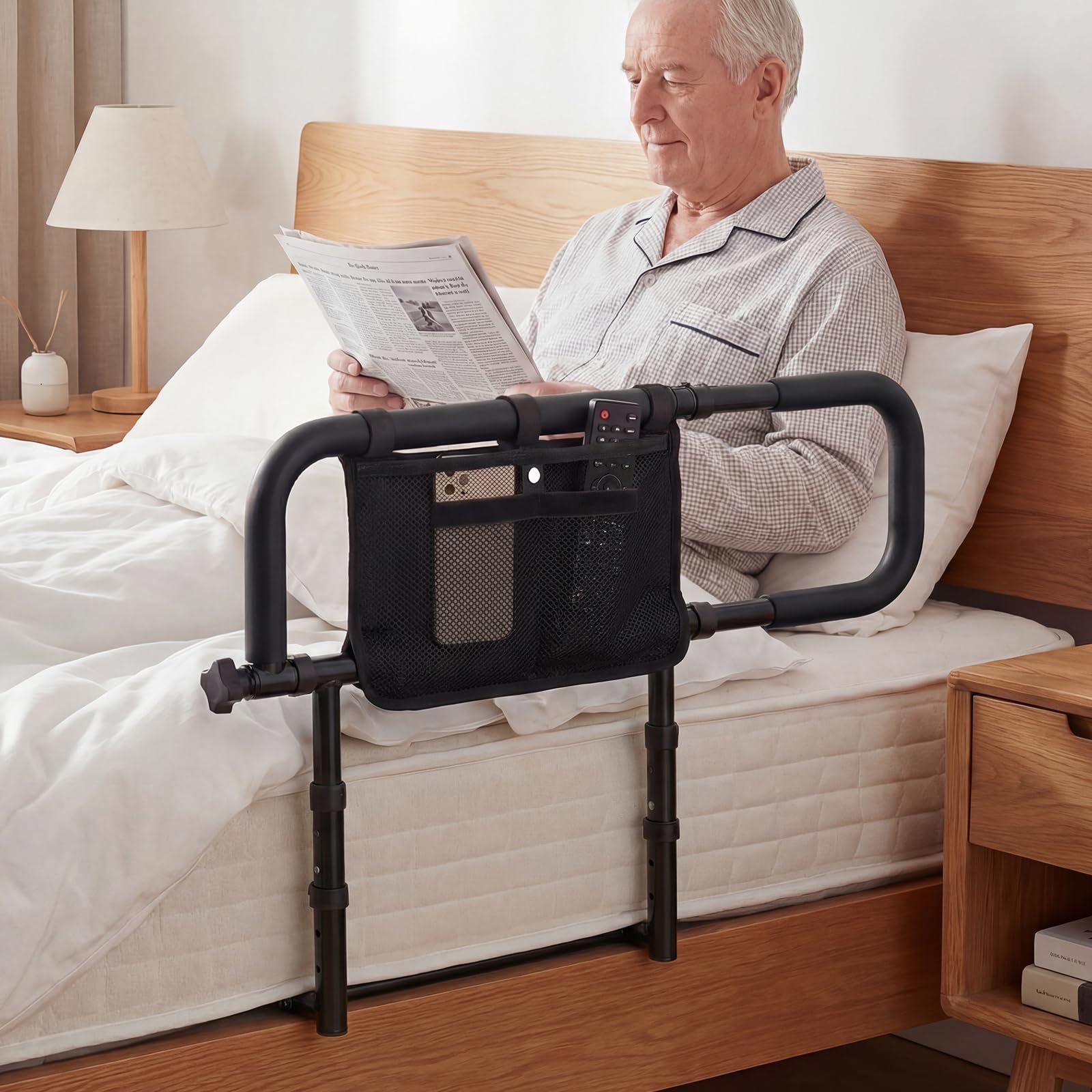 COSTWAY Sponda Letto Anziani Regolabile e Pieghevole, Altezza/Larghezza Aggiustabile, Tasca Rimovibile, Maniglie Imbottite e Base a U, Adatto a Letti King/Queen, Supporto fino a 136 kg (Nero)