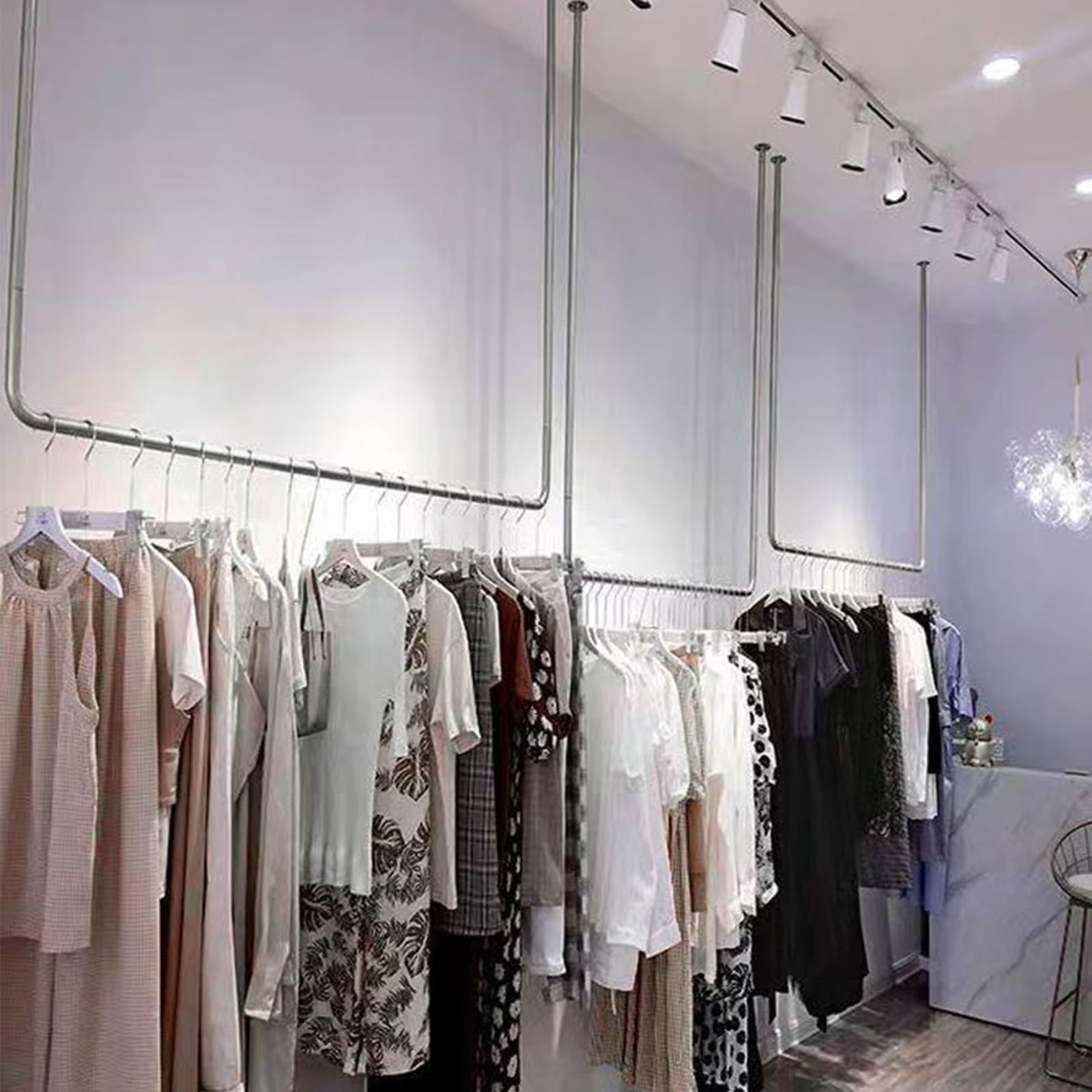 Sklep odzieżowy stojak sufitowy wieszak sufitowy, sprzedaż detaliczna kreatywne półki do przechowywania ubrań ze stali nierdzewnej wieszak na ubrania, butik sklep z ubraniami suknia ślubna