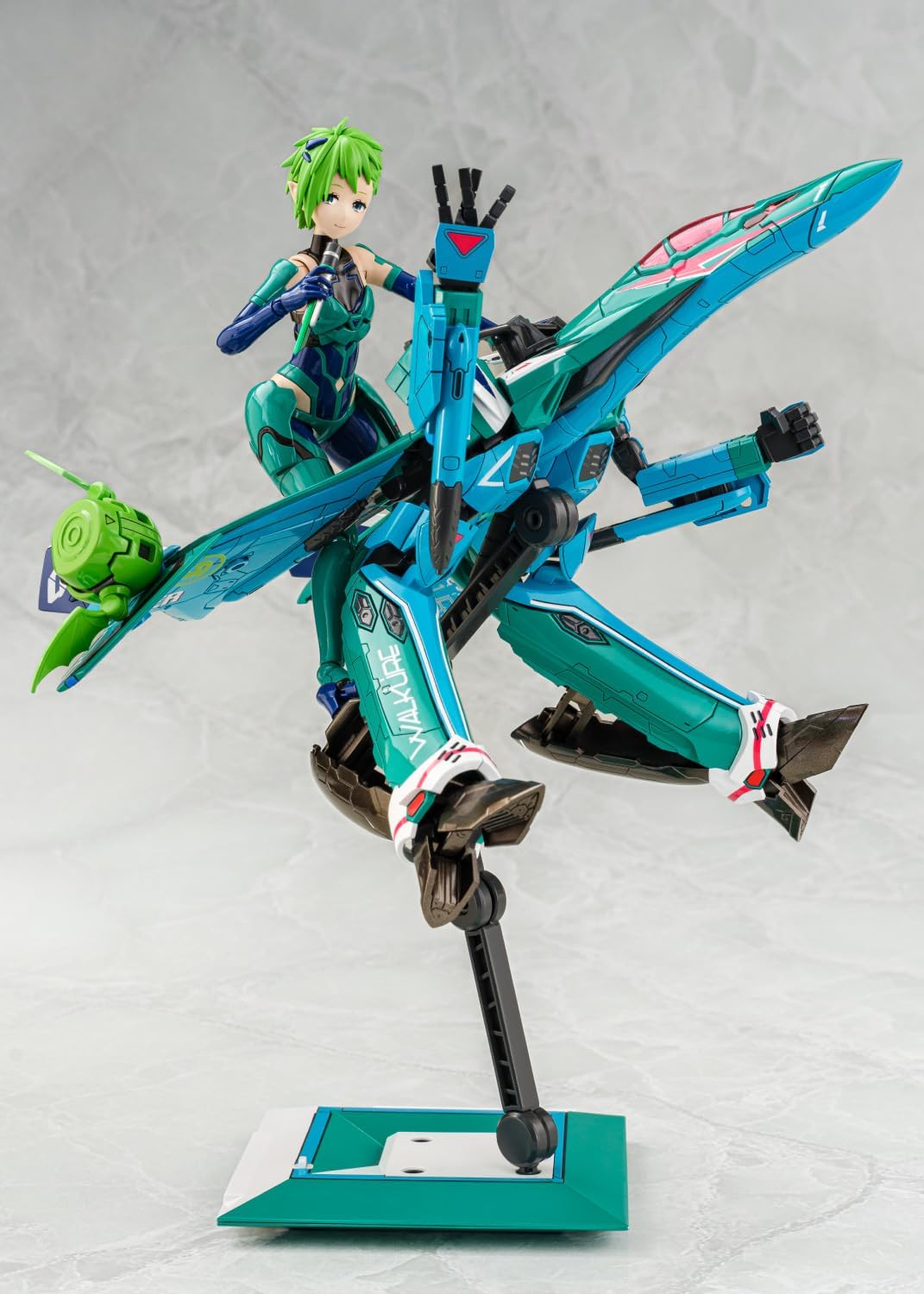 Macross Delta: Reina Variable Fighter Girls Model Kit