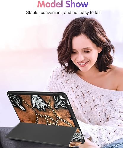 Miniatura 6 de Funda para iPad de 987 generación de 10.2 pulgadas para niñas, funda inteligente con portalápices, libro de terror, diseño fresco, fundas Y2K únicas