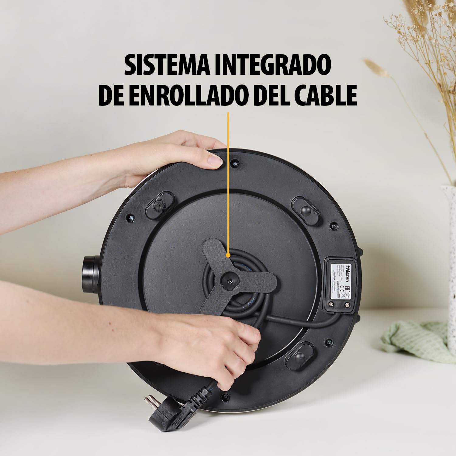 Tristar BP-2638 Crepera - 30 cm de diámetro - Accesorios incluidos - Termostato regulable, acero inoxidable, negro