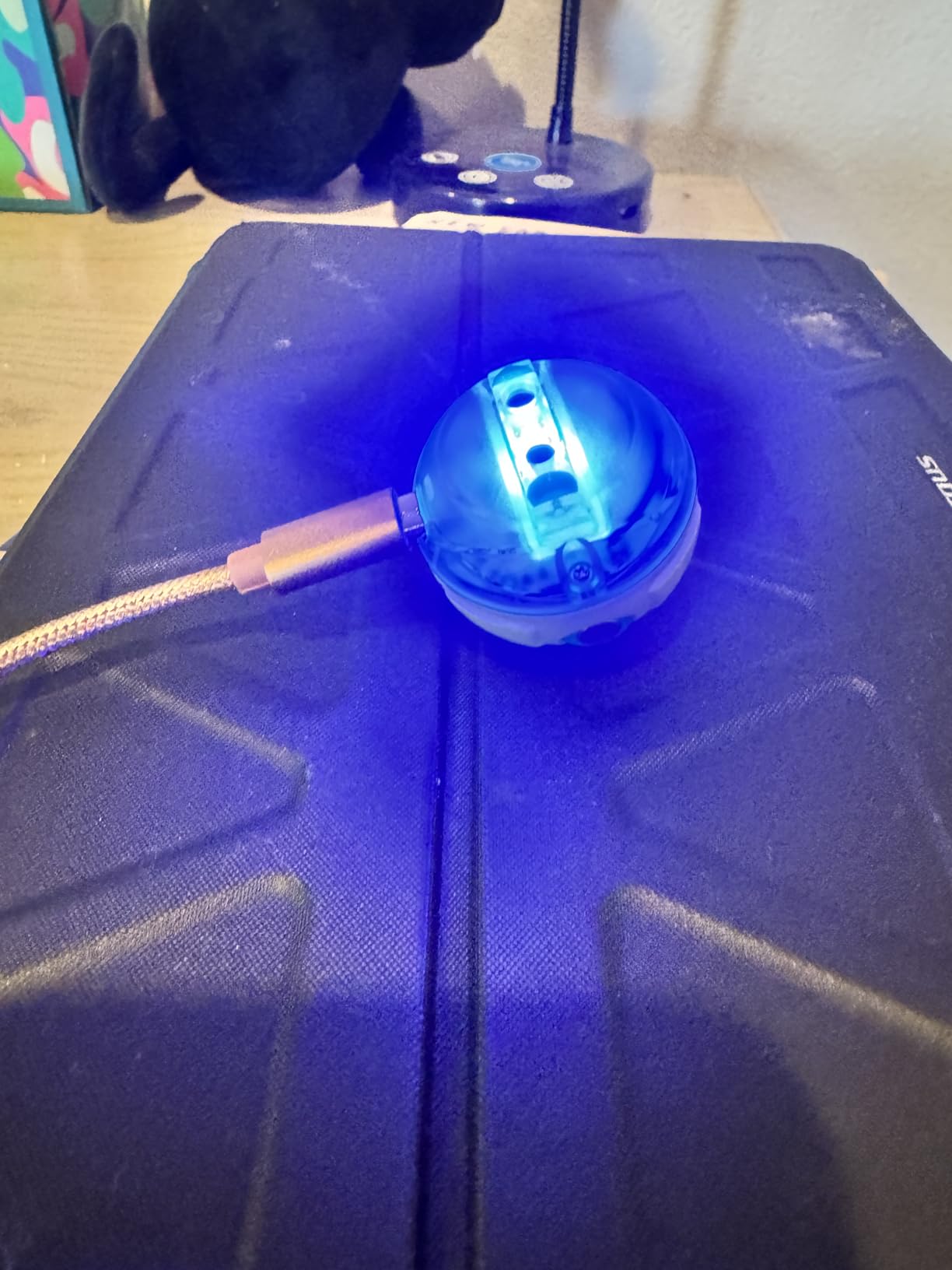 Sphero Mini controlled via smartphone