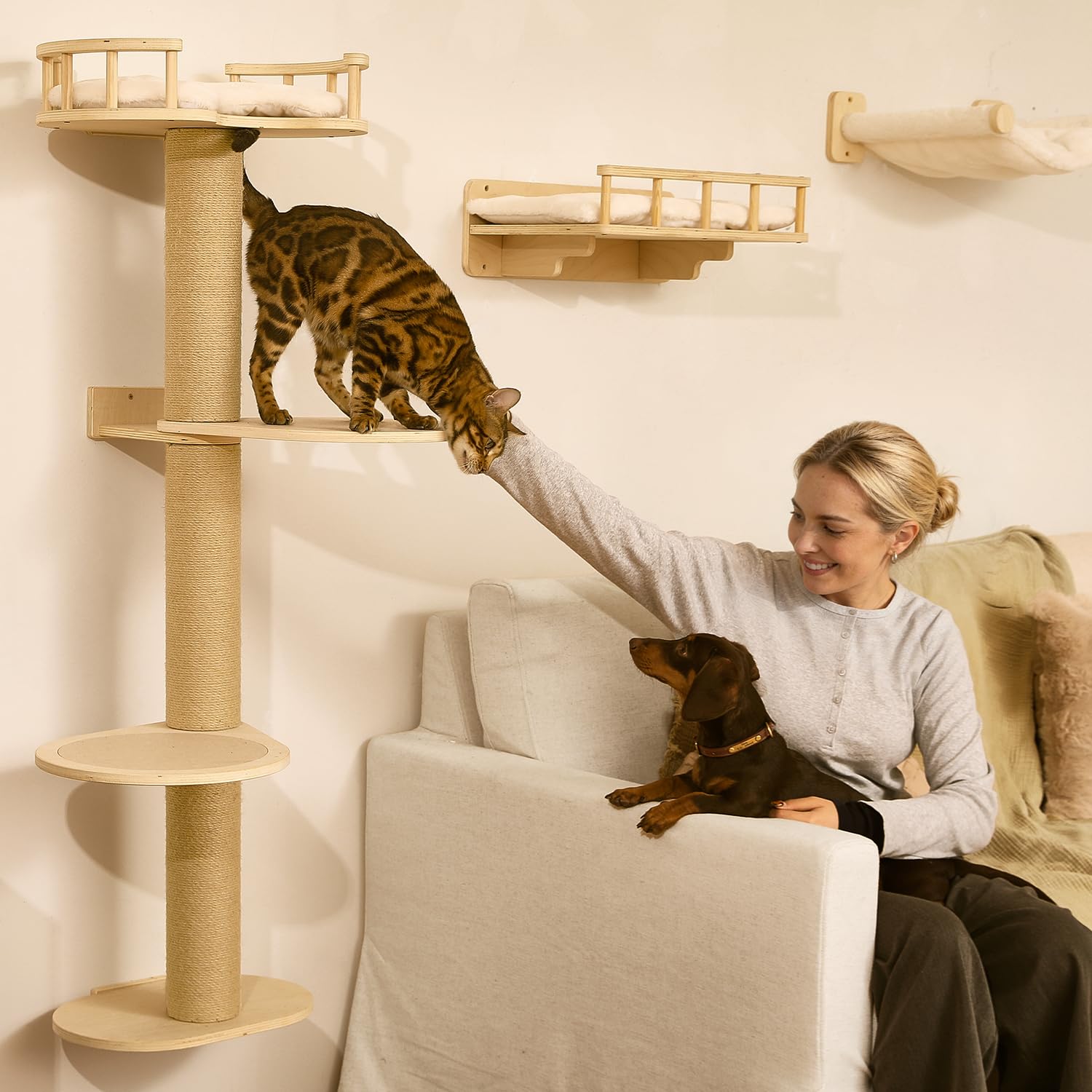 FUKUMARU Mensole per Gatti, Set di Mobili Montati a Parete in Legno Stabile da 4 Pezzi, Parete di Arrampicata con Tiragraffi, Amaca, Letto,Tappetino - Ideale per il Gioco e il Riposo dei Gatti (Beige)