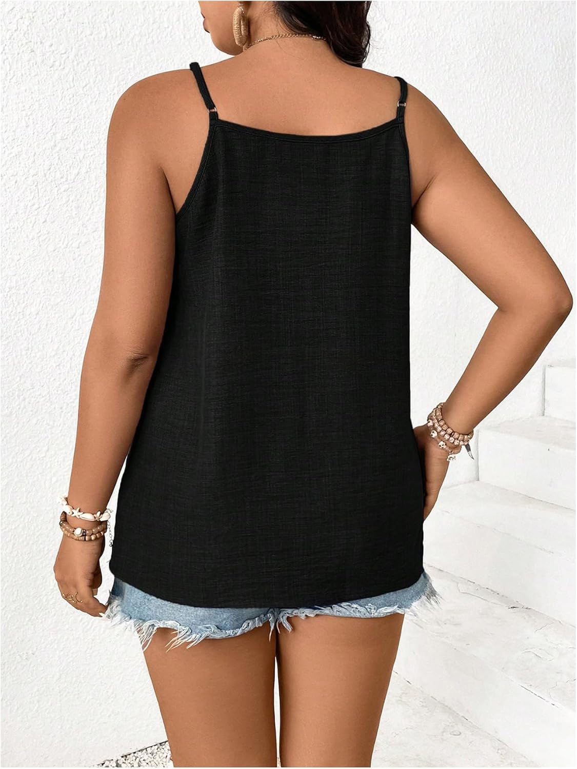 SOLY HUX Women's Plus Size Camisole Tops Floral Lace V Neck Spaghetti Strap Dressy Casual Tops - Image 2