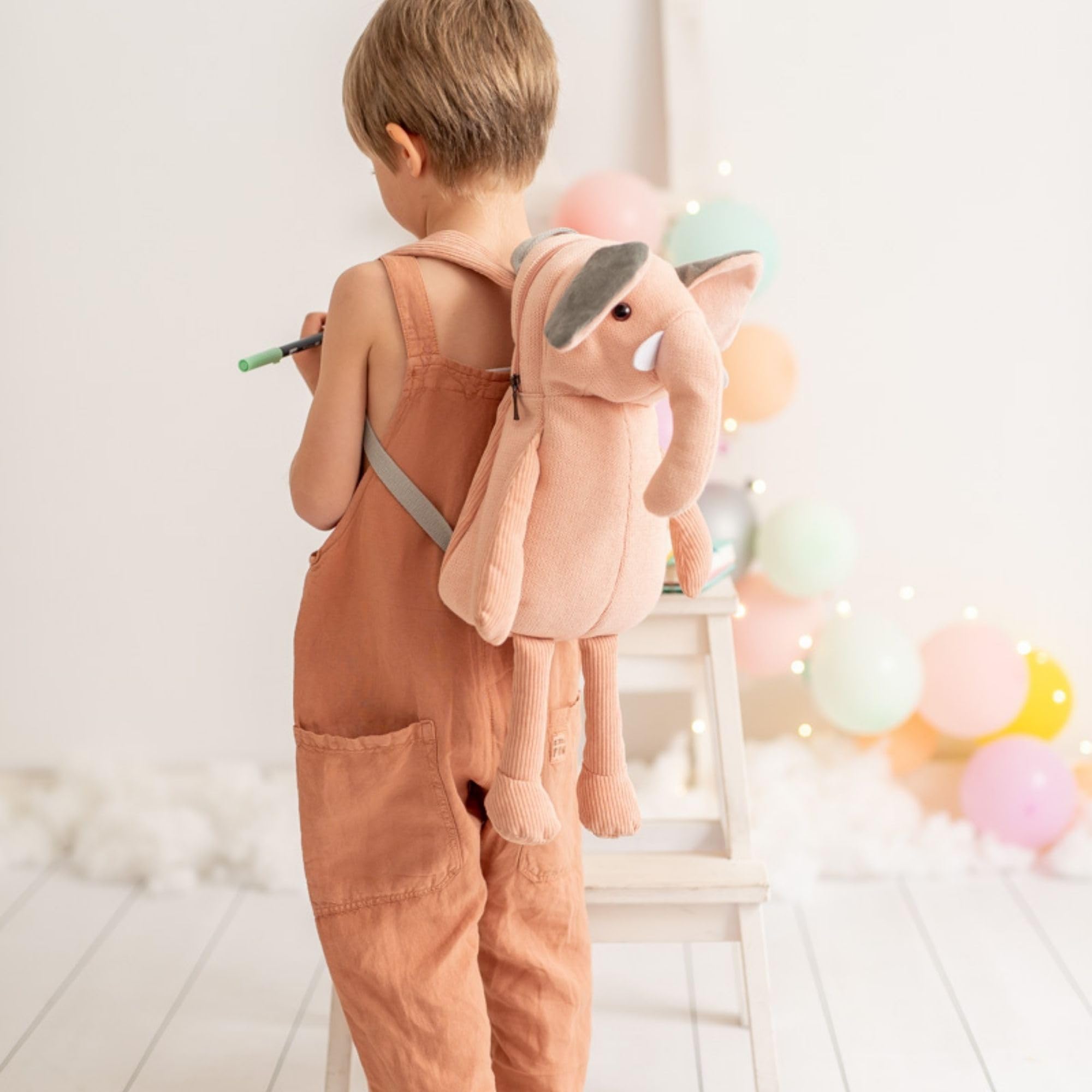 CROCHETTS Plecak dziecięcy 2-5 lat słoń Scoty szydełkowany szydełkowy plecak dziecięcy z hipoalergicznej wełny bawełnianej. Podwójny zamek błyskawiczny i regulowane uchwyty. Różowy kolor, Różowy kolor