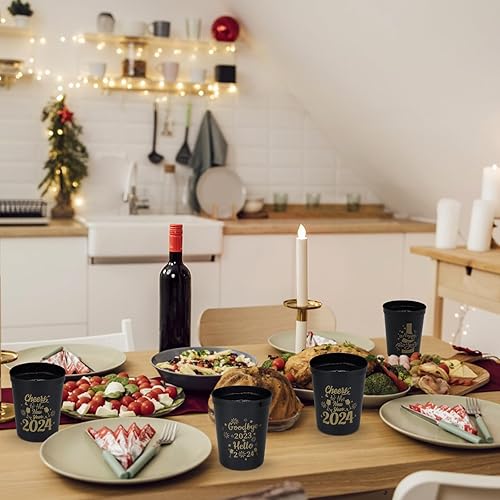 Miniatura 2 de Vasos de fiesta de Año Nuevo  Paquete de 24 vasos reutilizables, vasos de plástico de 16 onzas para estadios navideños, 3 diseños festivos de juego