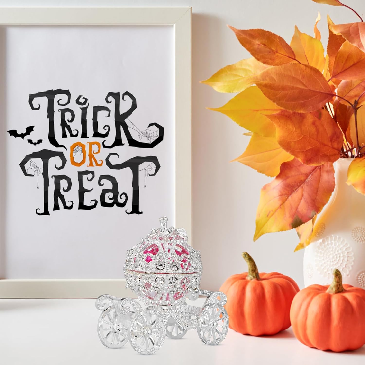 2Pcs Pumpkin Carriage Decorative Jewelry Box, Rhinestone Princess Carriage Trinket Box, Hand Painted Jewelry Ring Display Holder Unique for Wedding Christmas Halloween Decor