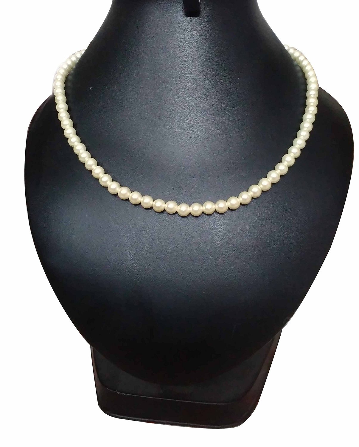 Elegant Pearl Strand Necklace