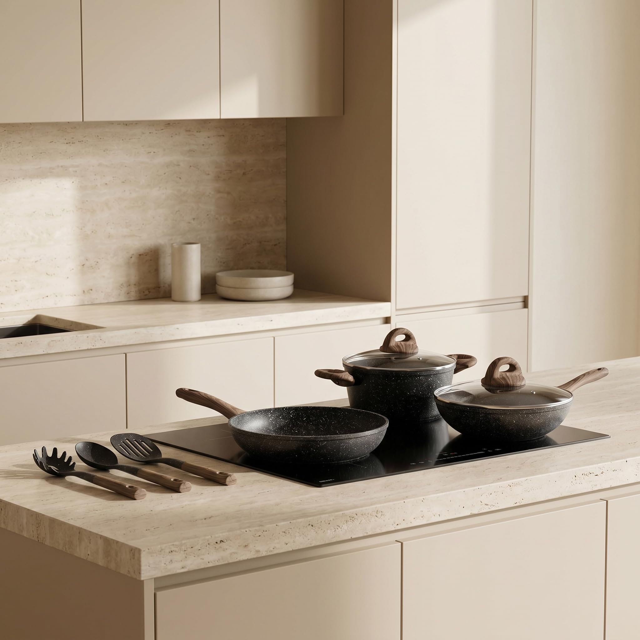 INTRECCI Set 10 Pezzi Padelle e Utensili Cucina con Casseruola, Wok, Bistecchiera | Batteria Pentole Antiaderente Rivestimento Marble Stone | Fondo Induzione e Gas | Alluminio, Nickel e PFOA Free