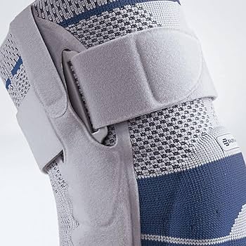 Amazon.com: Bauerfeind - GenuTrain S - Hinged Knee Brace Support