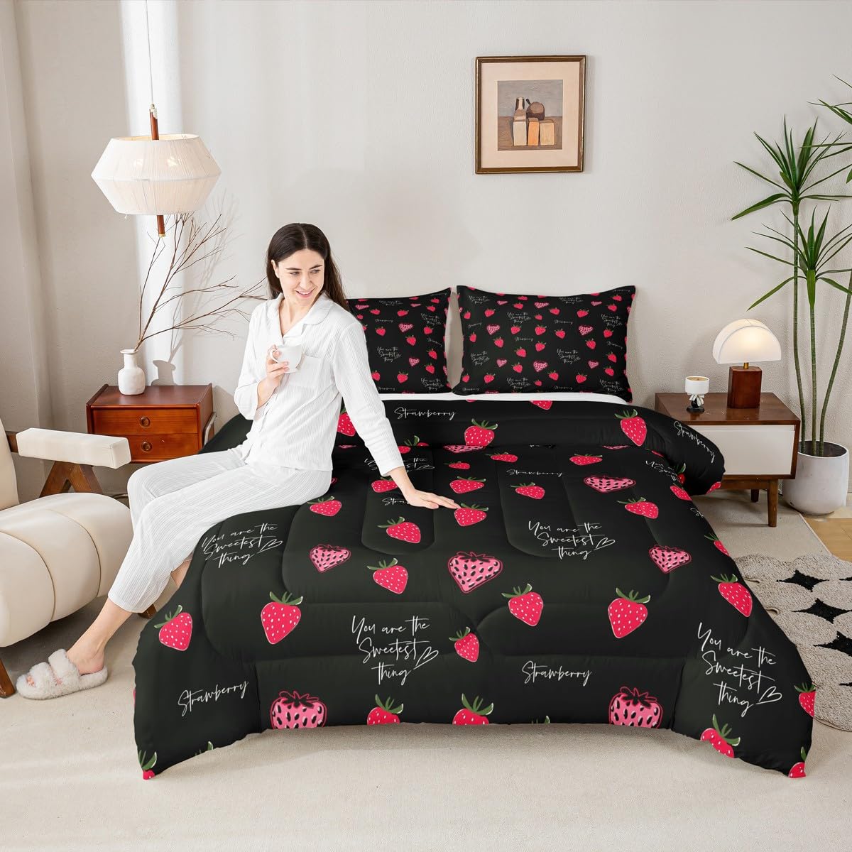 Erosebridal Kawaii Strawberry Comforter Set, Queen Size, Cute Strawberries Quilted Comforter for Kids & Adults, Soft Microfiber Bedding Set, Red &