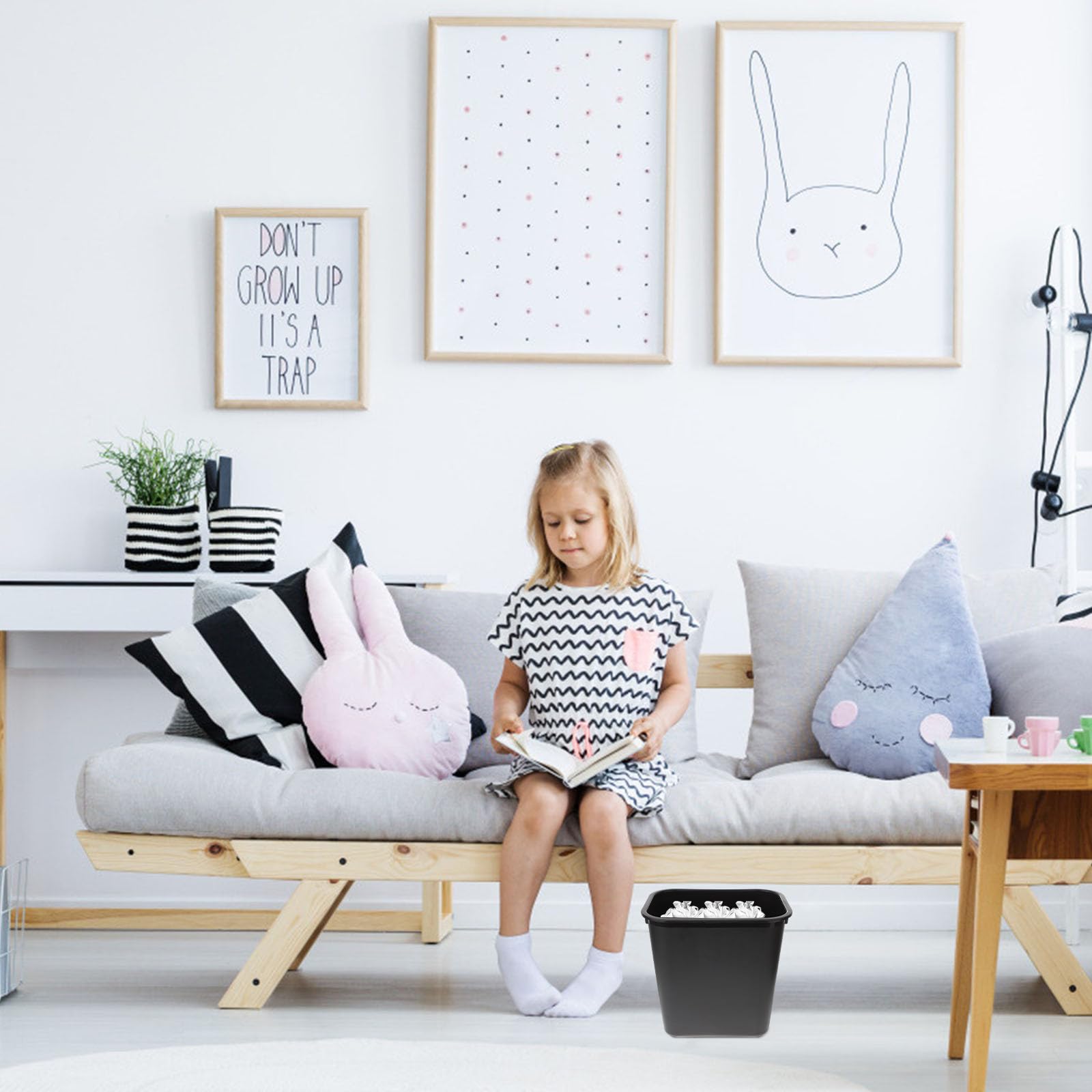ULTECHNOVO Cubo de Basura Cuadrado Negro de Plástico Resistente para Baño y Armarios Diseño Simple y Larga Durabilidad