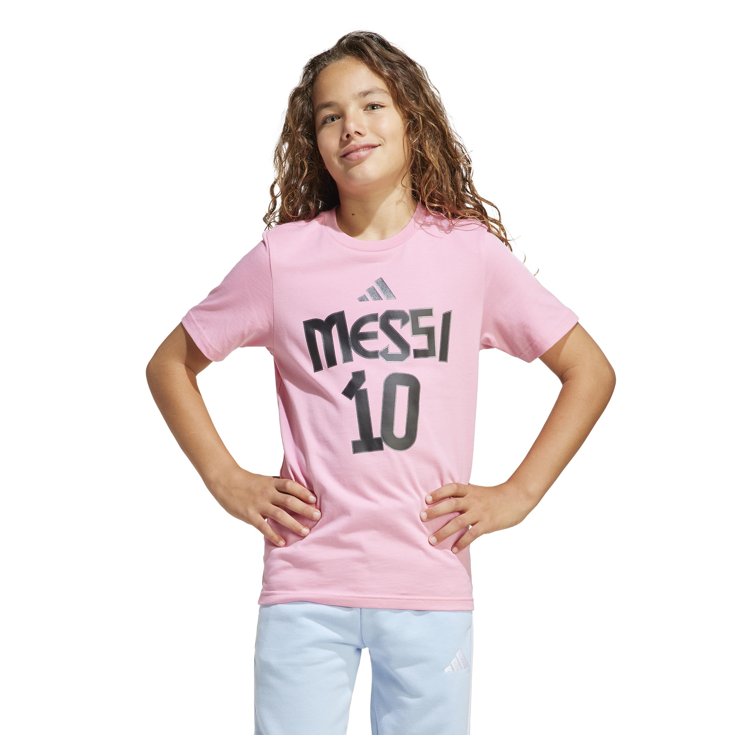 adidas Messi Name & Number Graphic T-Shirt Maglietta Grafica con Nome e Numero Messi Bambini e Ragazzi