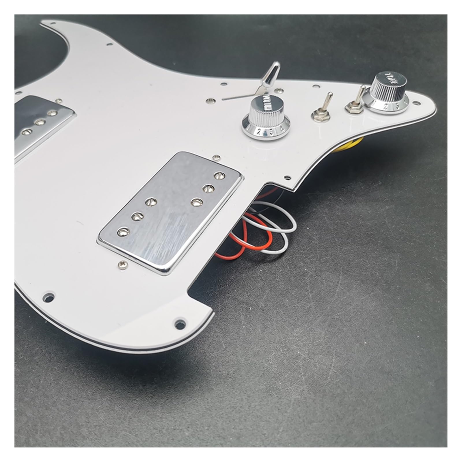 Mosiężna Osłona HH Z Podwójną Cewką I Pojedynczą Gitarą Elektryczną Pickguard Z Okablowaniem