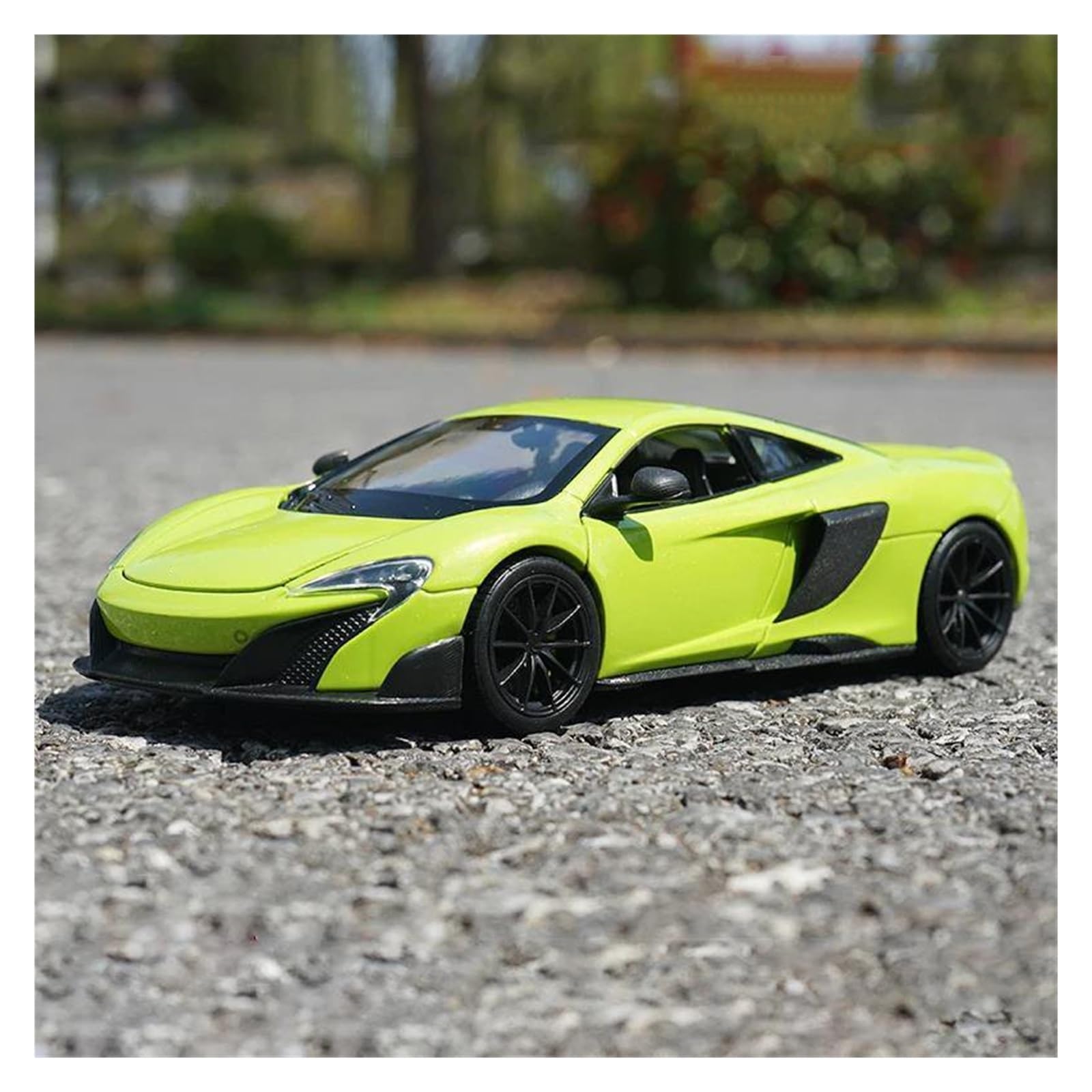 AUDSNI Die-Cast Diecast Car Model For 675LT Diecast Model Car
