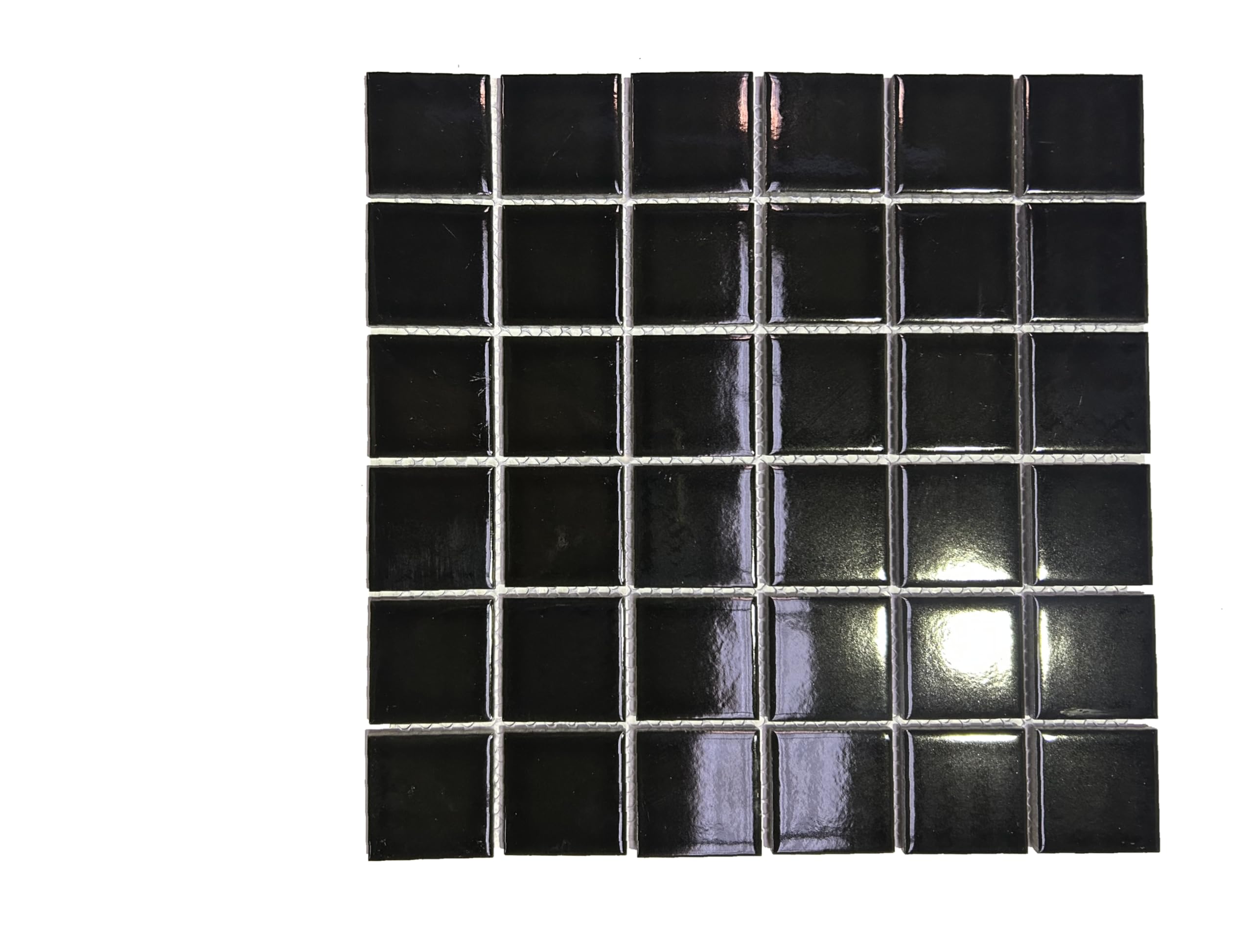 Modelo G028 (Negro Brillo) Mosaico enmallado de Porcelanico. Medida 4,8x4,8cm. Pegado en Mallas de 30x30cm.