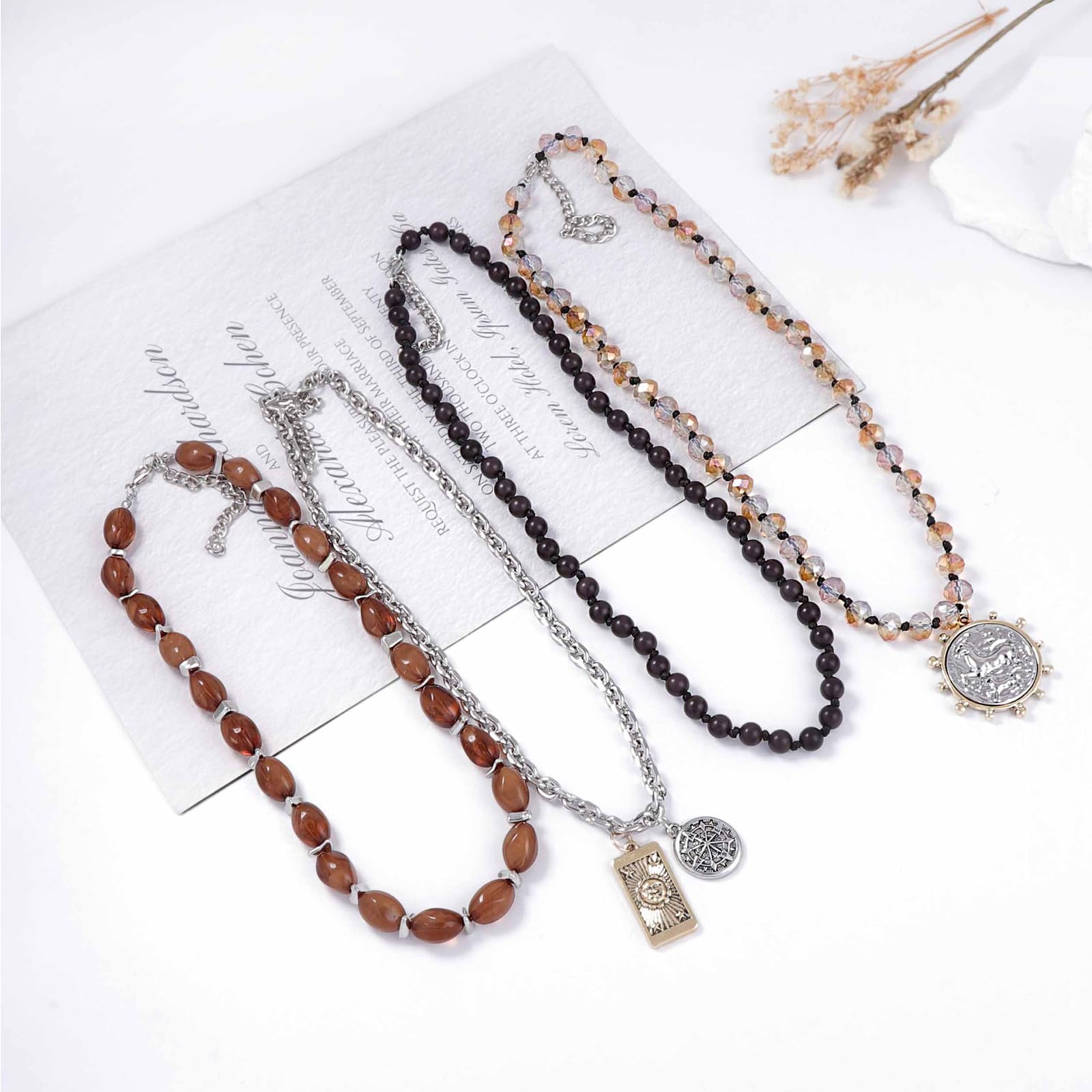 Collana con monete in rilievo multistrato retrò per le donne