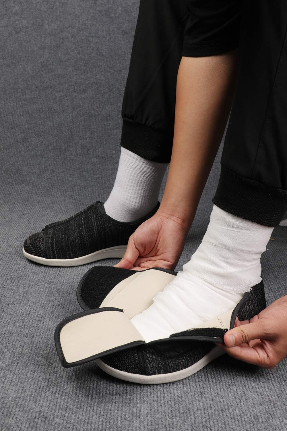 Women's Diabetic Shoes for Women Casual Adjustable Walking Shoes Wide Shoes for Elderly Swollen Feet Non-Slip Air Cushion Bottom Fattening and Widening