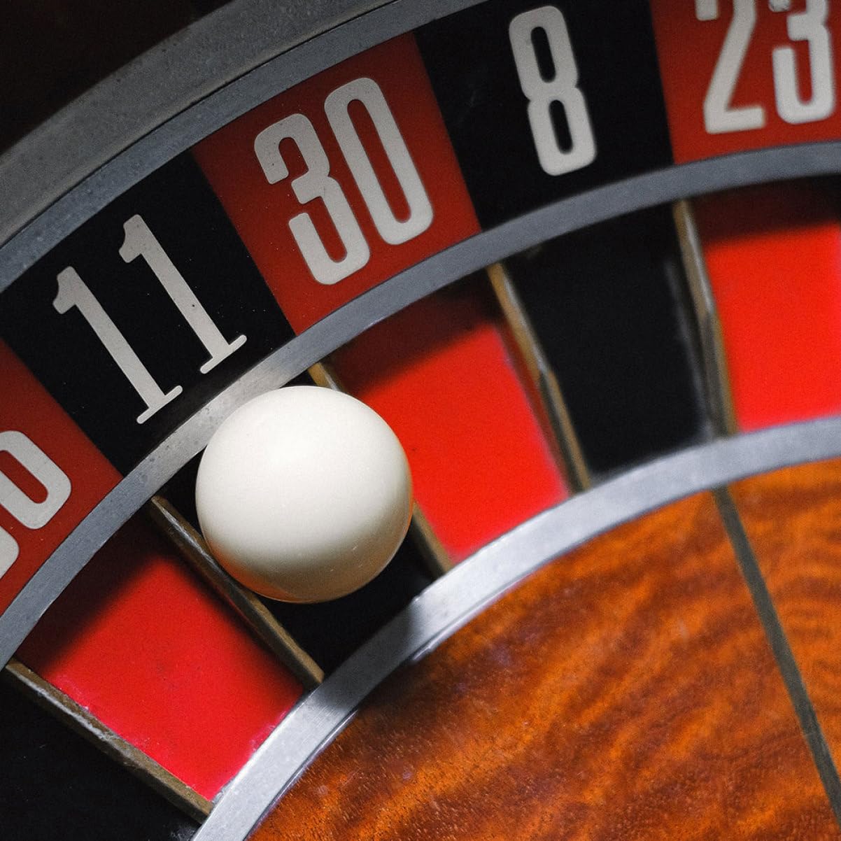 VICASKY 15pcs Replacement Roulette Wheel Beads Game Wheel Beads for Enhanced Gaming Distinguishable Design Easy Installation Elegant Aesthetic Upgrade