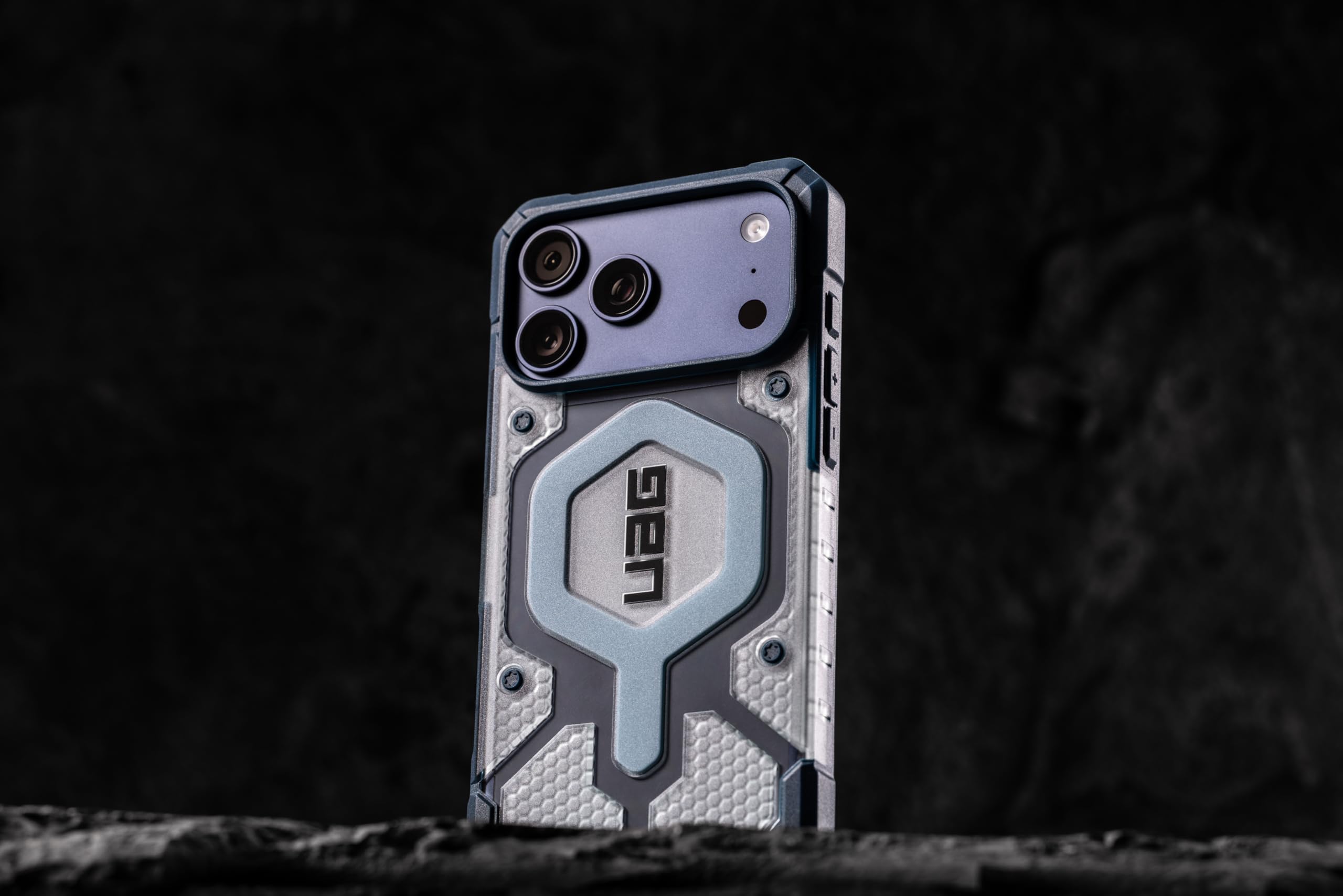 Urban Armor Gear Funda Pathfinder MS Compatible con Apple iPhone 17 Pro MAX Carga inalámbrica magnética Azul Negro Grafito