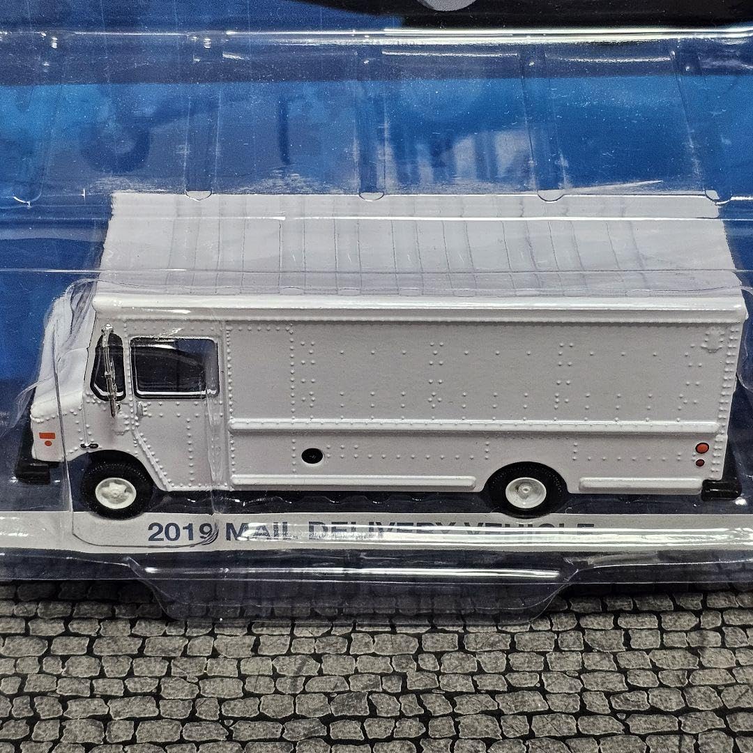 グリーンライト　2019　メールデリバリービークル　パネルバン　1/64　美品 Amazon.co.jp: グリーンライト 2019 メールデリバリービークル