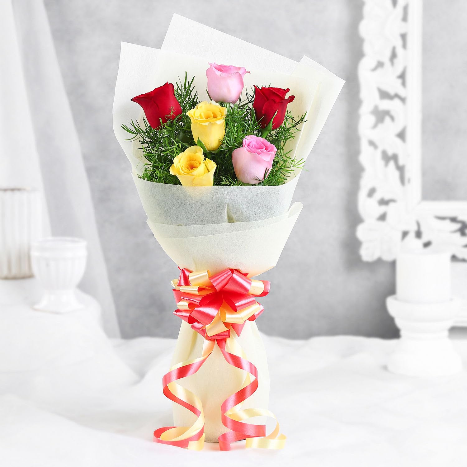 Fnp Mixed Love 6 Roses Bunch-image-40