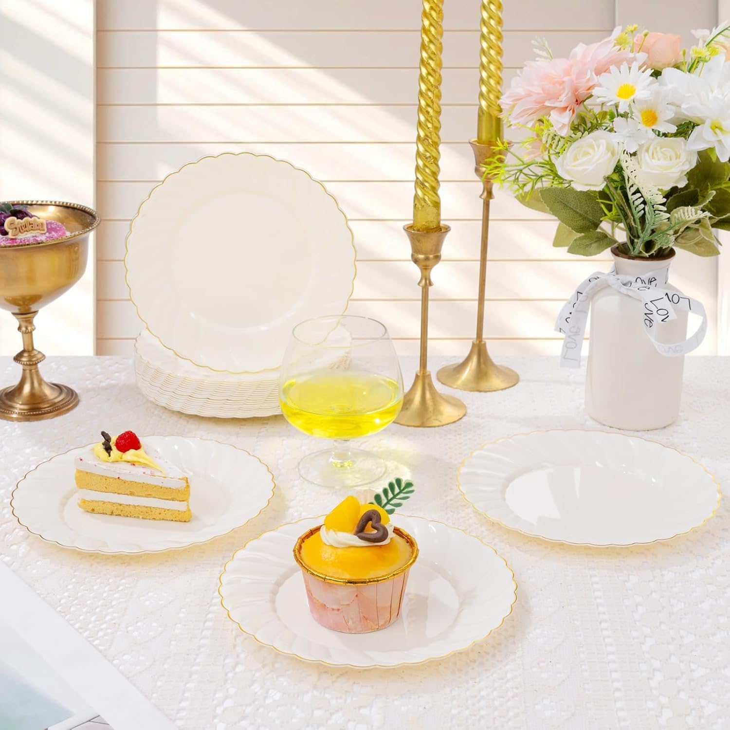 YOUBET 125PCS Scalloped Plastic Plates - Ivory Scalloped Disposable Plates - Gold Plastic Dinnerware Set Include 50 Plates, 75 Gold Silverware for Party & Wedding
