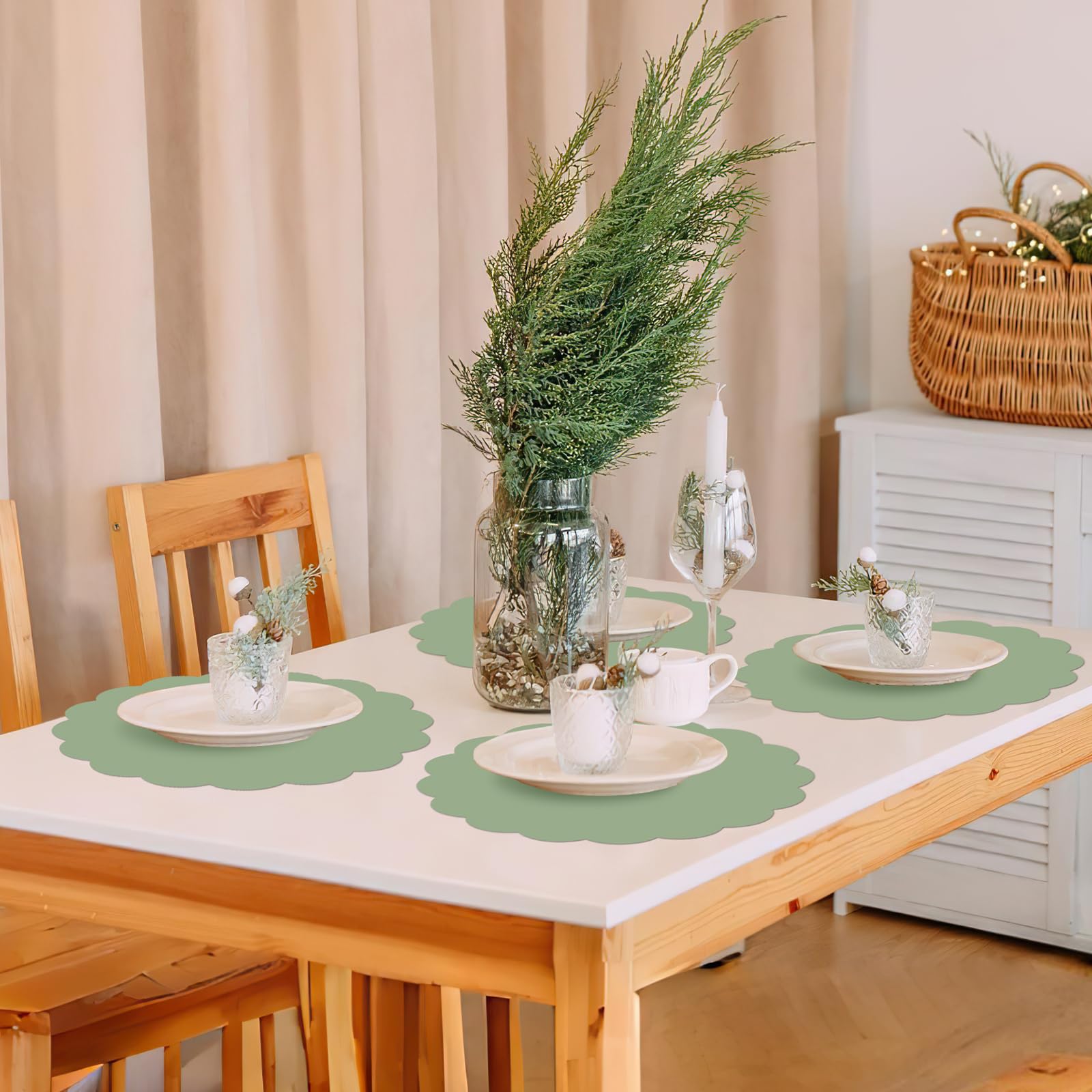 120 manteles individuales de papel verde salvia, 13.5 pulgadas festoneados | Papel grueso, protege las mesas de derrames, festoneado, desechable, para bodas, duchas, fiestas de té, banquetes