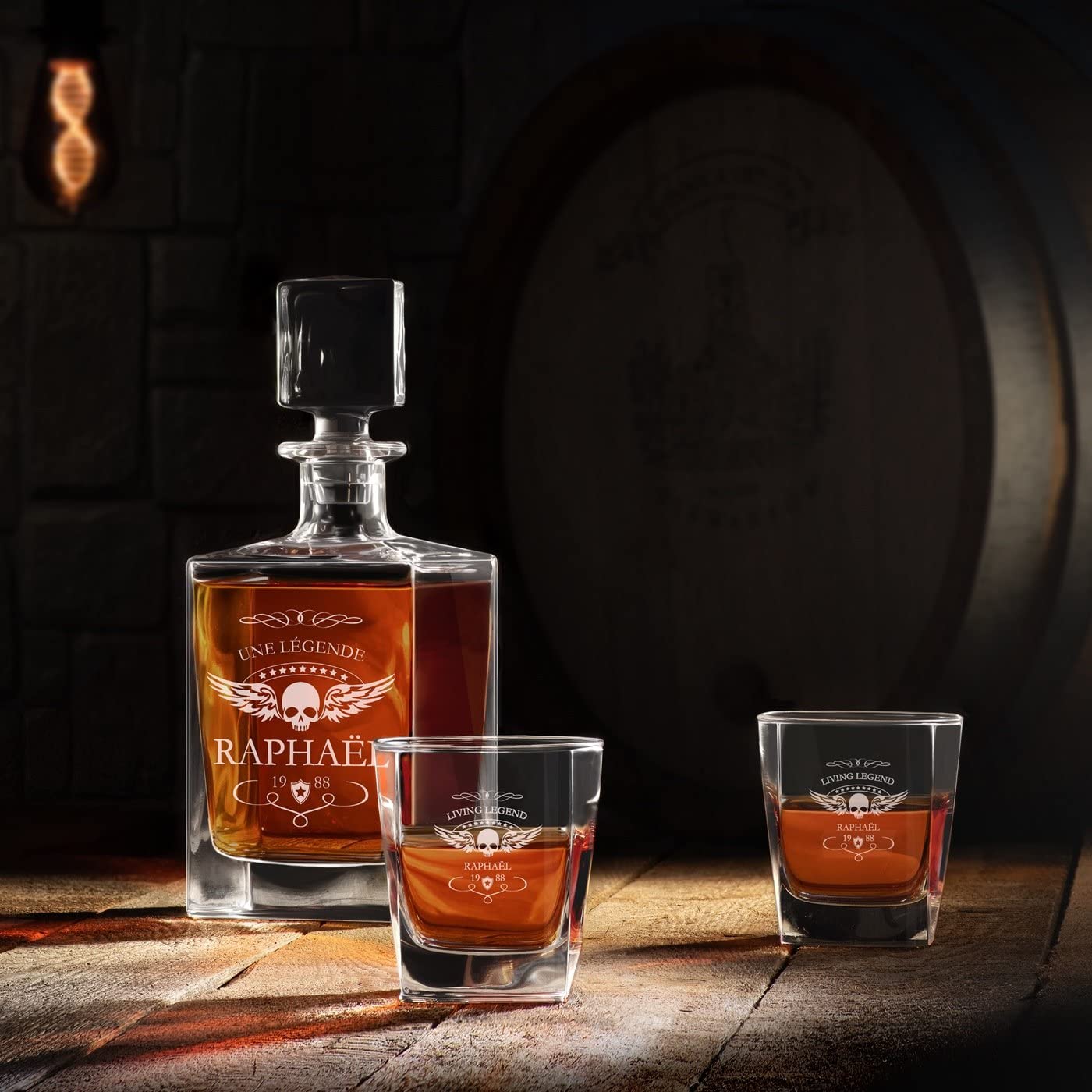 Maverton Set Whisky personnalisable - Ensemble de Carafe en verre de 810 ml et 6 verres de 250 ml pour lui - meilleur copain - Service Whiskey pour papa - Cadeau anniversaire homme - Légende