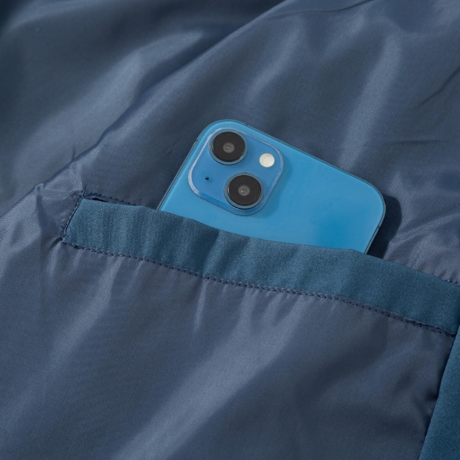 TLZC Jaqueta masculina casual universitária moderna corta-vento jaqueta bomber leve em promoção! Veja a oferta e mais achadinhos de Jaquetas & Casacos 4 Hoje é o melhor dia para comprar TLZC Jaqueta masculina casual universitária moderna corta-vento jaqueta bomber leve com aquele preço maroto! Promoção! Aproveite a oferta! 4