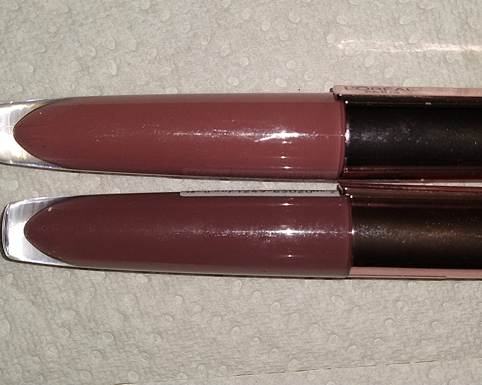 1/mo Finance L'Oreal Paris Glow Paradise Hydrating Lip BalminGloss