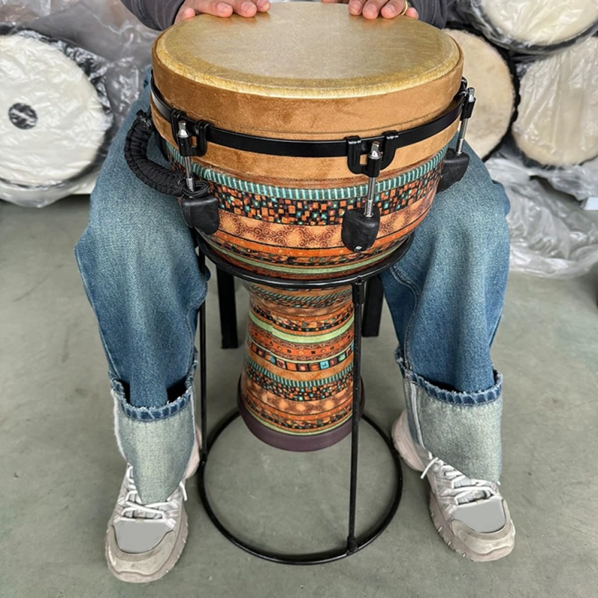 Soporte para Africano de Metal Ajustable 10-13 Pulgadas, Soporte para Djembé, Accesorio de Percusión Resistente para Práctica y Presentaciones en Escenario