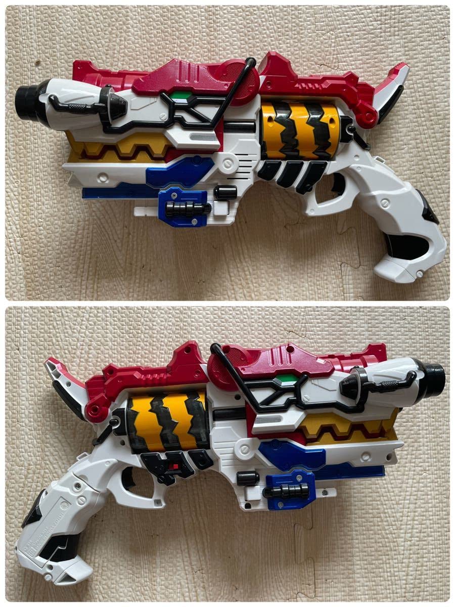 獣電戦隊キョウリュウジャー ガブリボルバー11個セット まとめ売り ギガ 箱付有 獣電戦隊キョウリュウジャー』の変身アイテム「ギガガブ