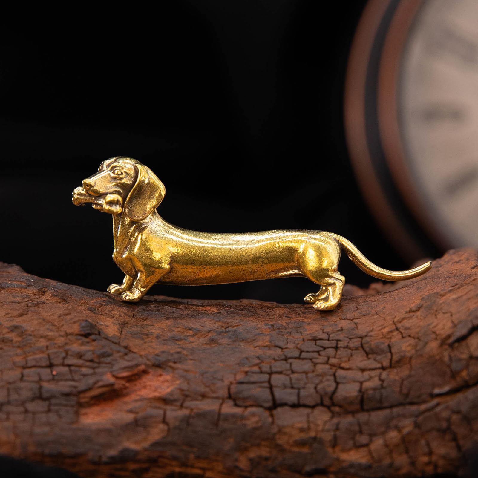 Betr Brsas Solid Brass Dachshund Figurine, Vintage Wiener Dog Statue Mini Animal Collectible, Heavy Brass Desk Decor, Cute Sausage Dog Ornament for Home Office