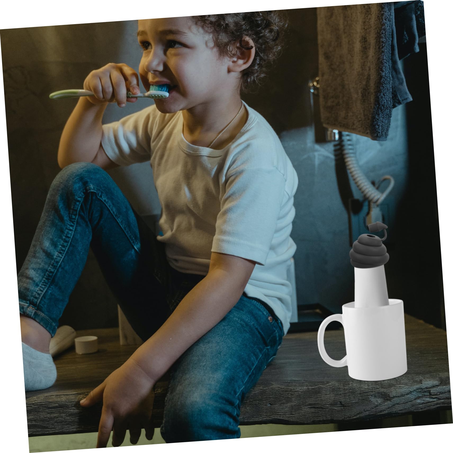 FOMIYES Toothpaste Cover Household Toothpaste Squeezer Removable Silicone Cap Sealed Design Portable Black