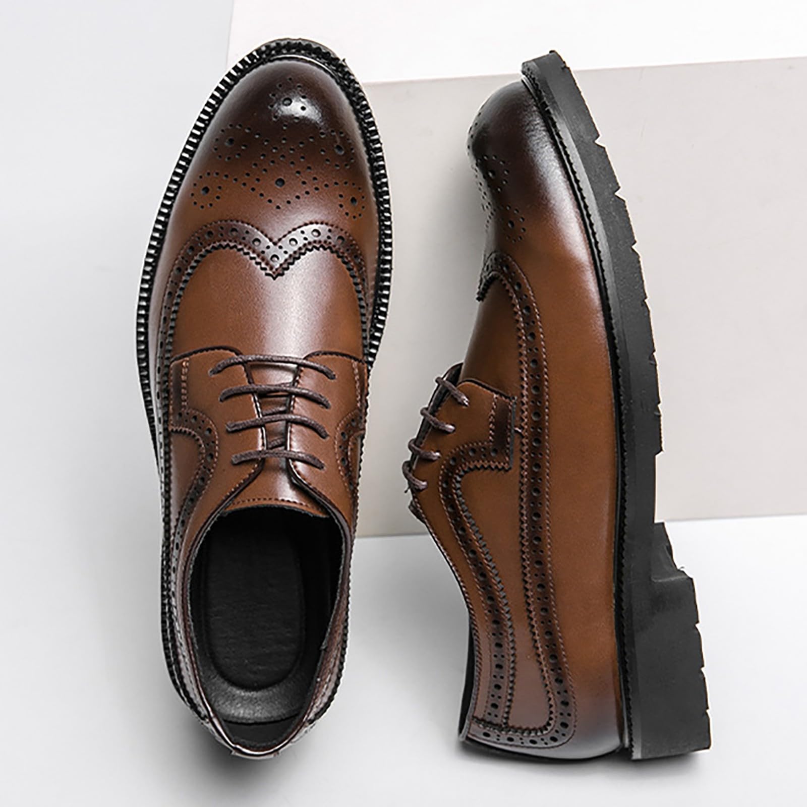 Scarpe da lavoro da uomo classiche stringate brogue formali Oxfords punta rotonda in pelle tacco a blocco antiscivolo scarpe alla moda per matrimoni e smoking ballo