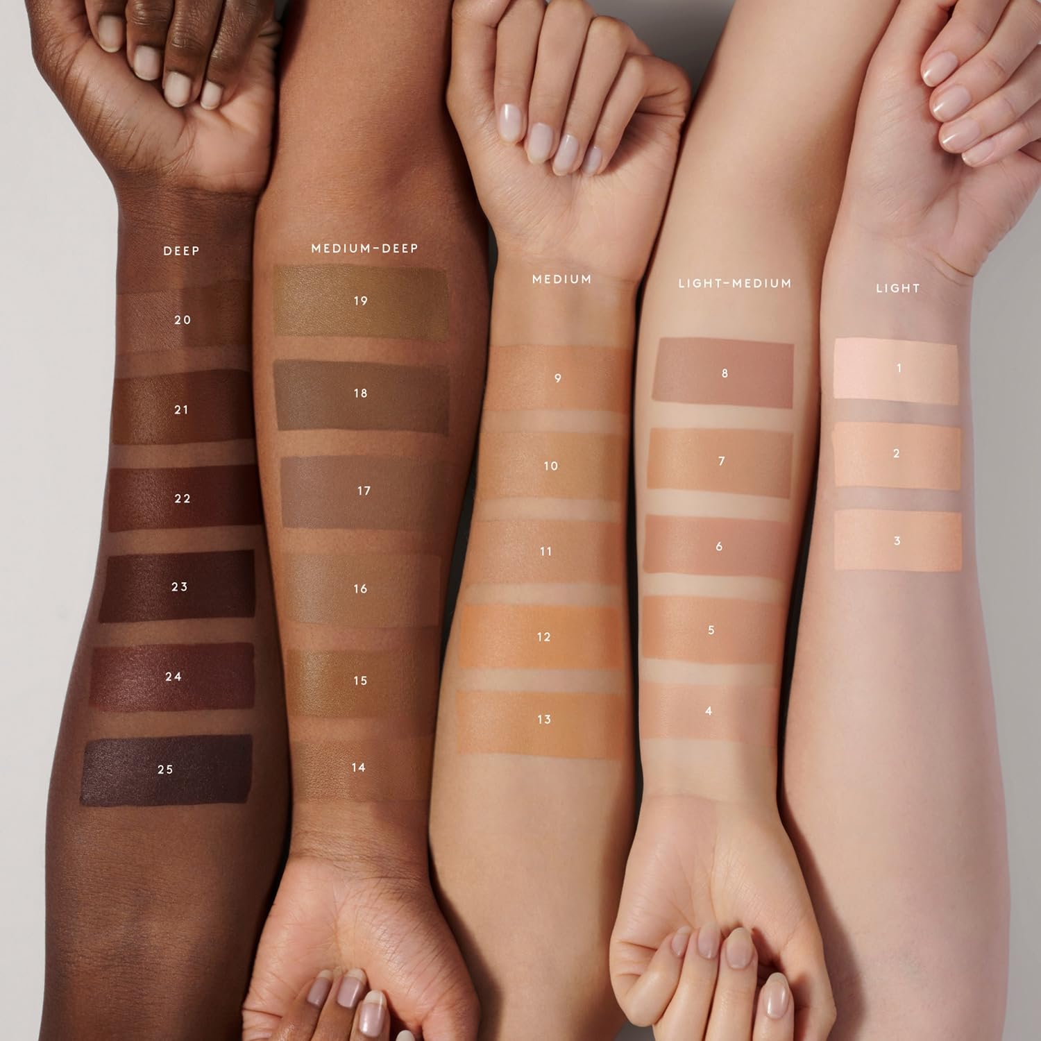FENTY BEAUTY Eaze Drop Blur + Stick de fond de teint lisse 01