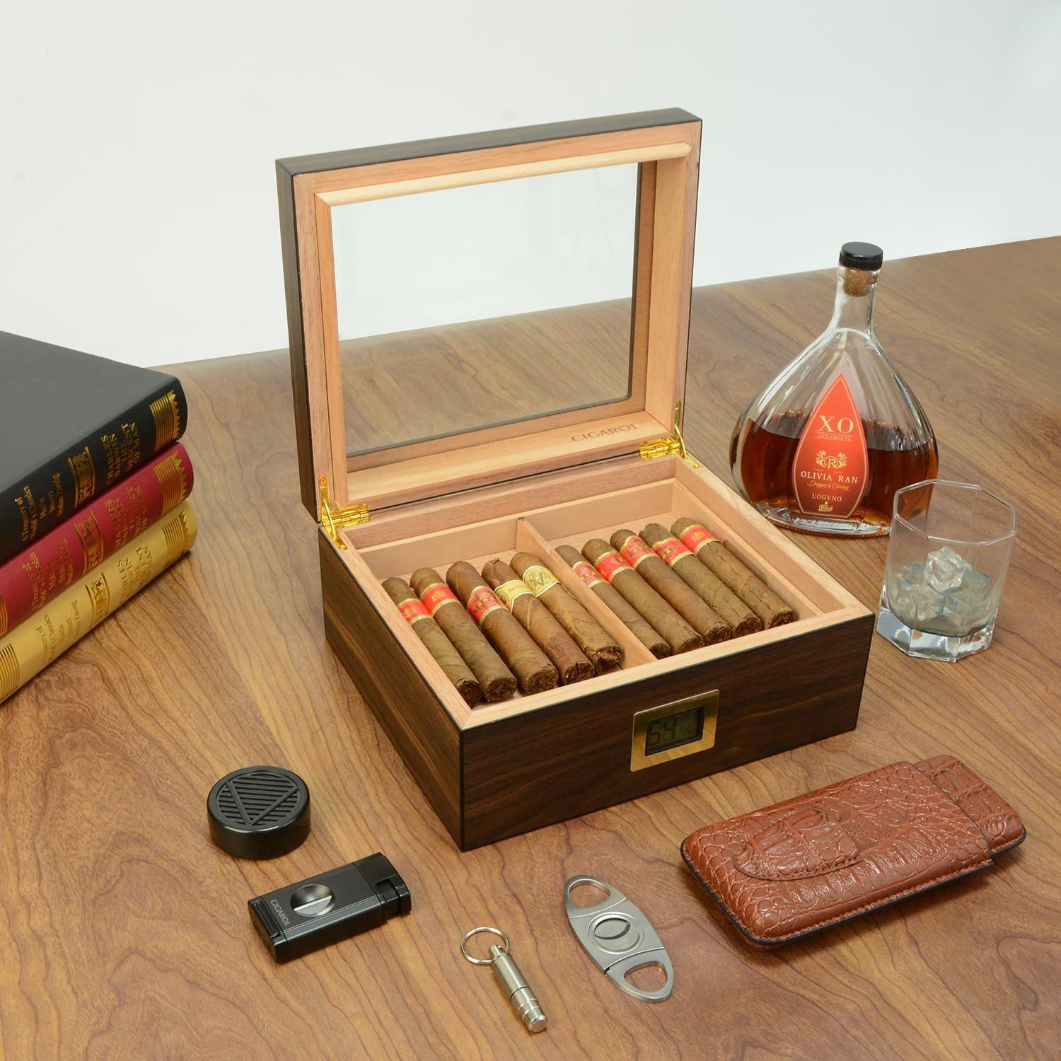 Luxurious Cigar Humidor, Handcraft Cigar Humidors Kits with Cutter and Lighter, Cigar Box Hold 30-50 Cigars 100% Cedar Wood Case with Digital Cigar Hygrometer/Travel humidor